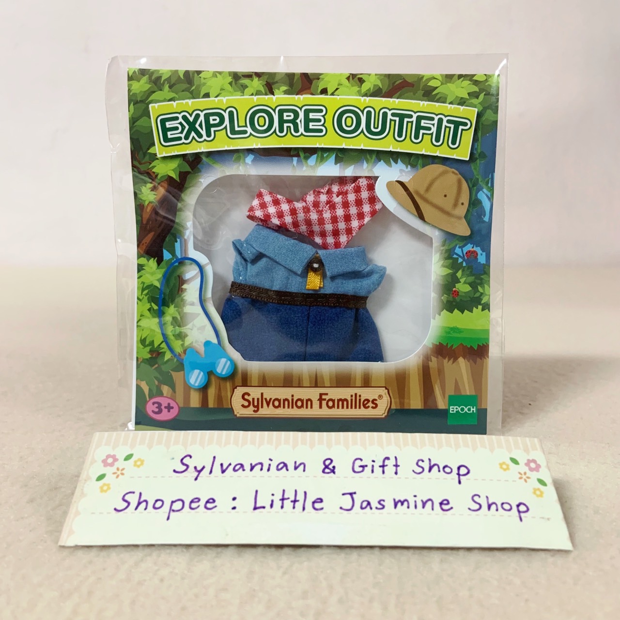 ⭐️ Limited! ชุดเสื้อผ้าตุ๊กตาแบบพิเศษ ชุดนักสำรวจ พร้อมผ้าพันคอสีแดง Explore Outfit : Sylvanian Families บ้านตุ๊กตา