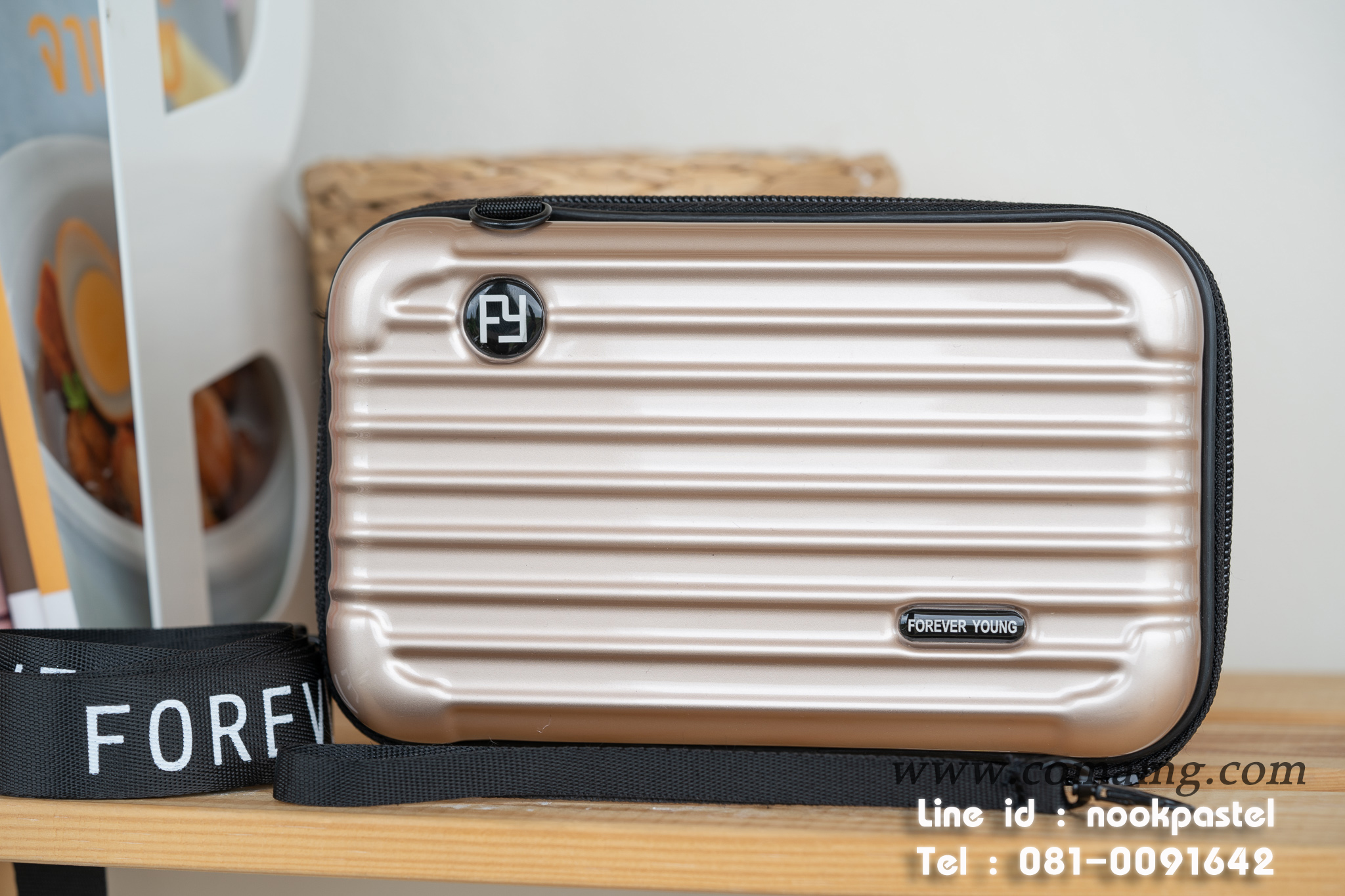 กระเป๋าเดินทางจิ๋ว Forever young