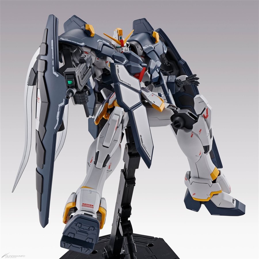 เปิดรับPreorder มัดจำ 800 บาท P-bandai MG 1/100 Gundam Sandrock EW Armadillo โมเดลประกอบ