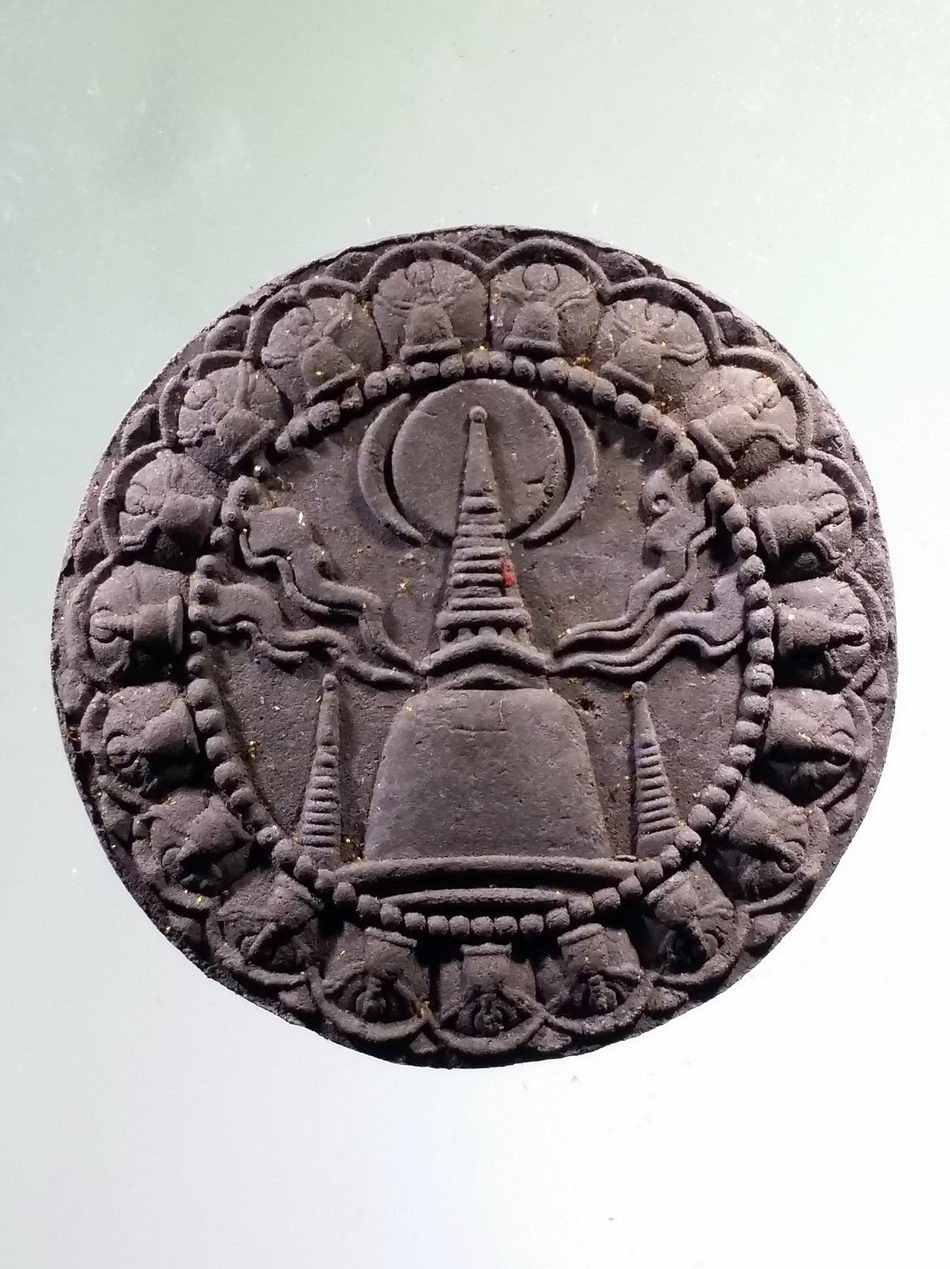 รหัสสินค้า จตุคามรามเทพ 745 พระเทวราชโพธิสัตว์จตุคามรามเทพ รุ่นเงินทองไหลมาโคตรมหาเศรษฐี เนื้อว่านกากยายักษ์โรยผงตะไบ ฝังแร่มวลสาร พุทธาภิเษก วัดพระมหาธาตุวรมหาวิหาร จังหวัดนครศรีธรรมราช สร้างปี 2550