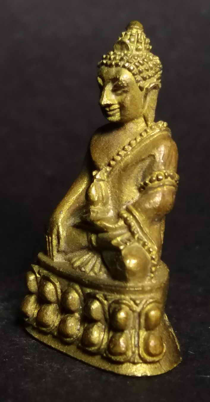 รหัสสินค้า พระกริ่ง พระหล่อ 025 พระชัยวัฒน์ อุดกริ่ง วัดมหาสอน เนื้อทองทิพย์ ตอกโค๊ต