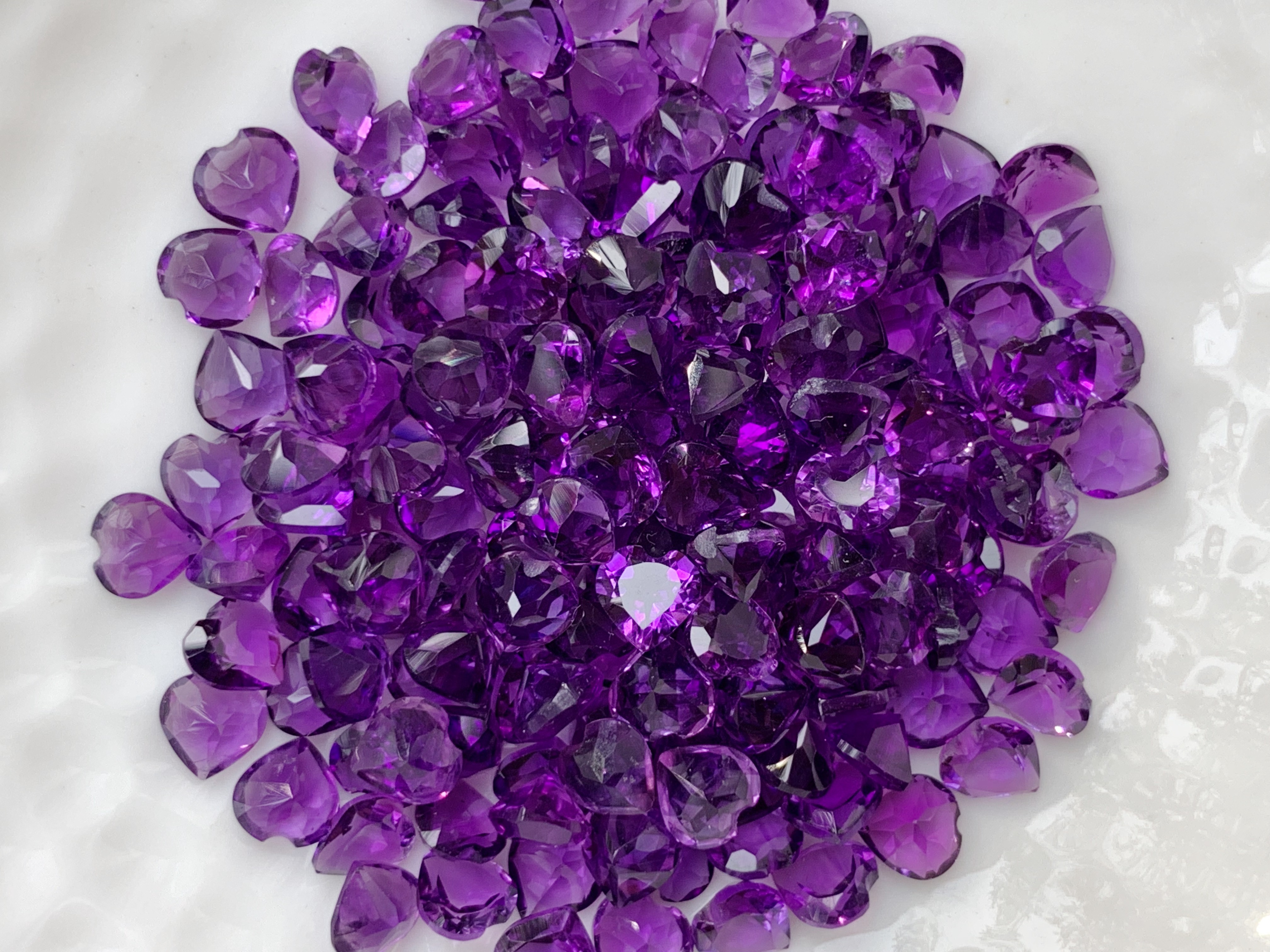 อเมทิสหัวใจ 4 มม. 5 กะรัต