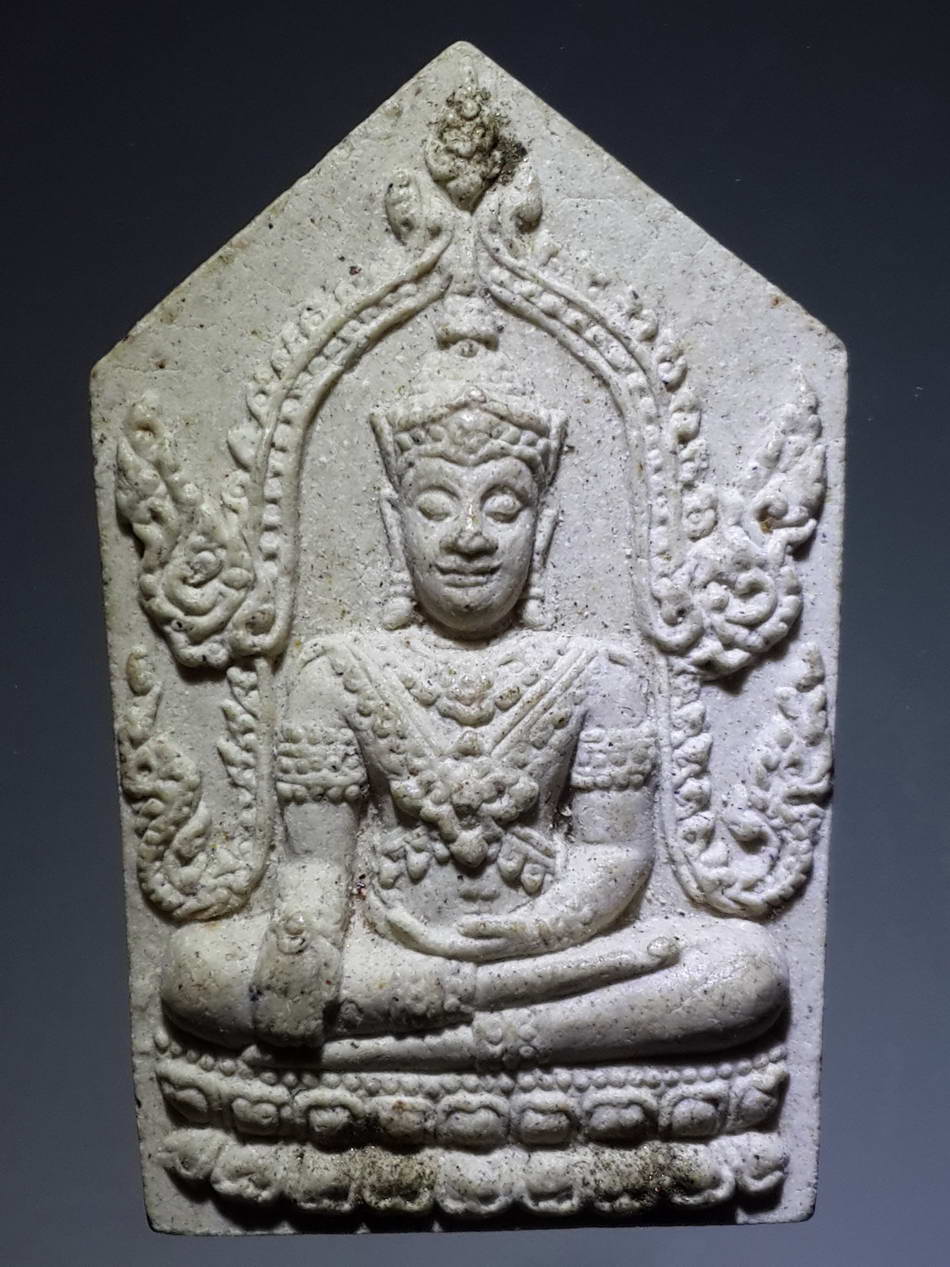 รหัสสินค้า พระเนื้อดิน เนื้อผง เนื้อว่าน 1235 พระผงห้าเหลี่ยม พระพุทธนฤมิตรัตนะชนะมาร หลวงพ่อทองกลึง วัดเจดีย์หอย จังหวัดปทุมธานี