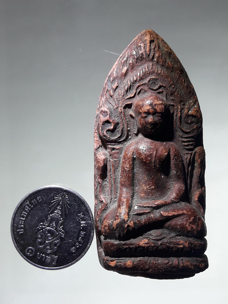 รหัสสินค้า พระเนื้อดิน ผง ว่าน 10389 พระลือโขง พระนางจามเทวีซุ้มเรือนแก้ว เนื้อดินเผา วัดป่าข่อยเหนือ จังหวัดเชียงใหม่