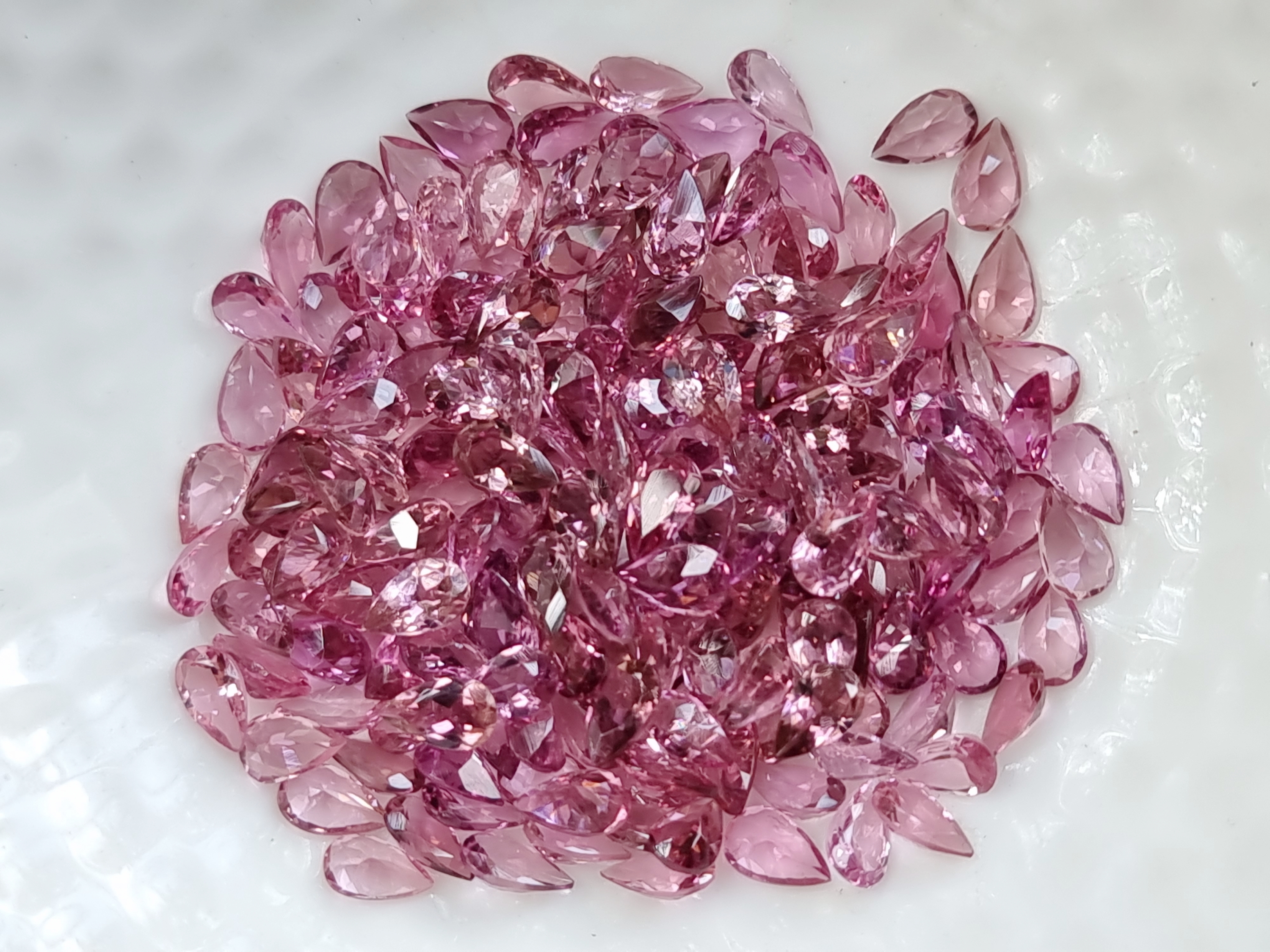 พิ้งค์ทัวมาลีนหยดน้ำ 5×3 มม. 1 กะรัต