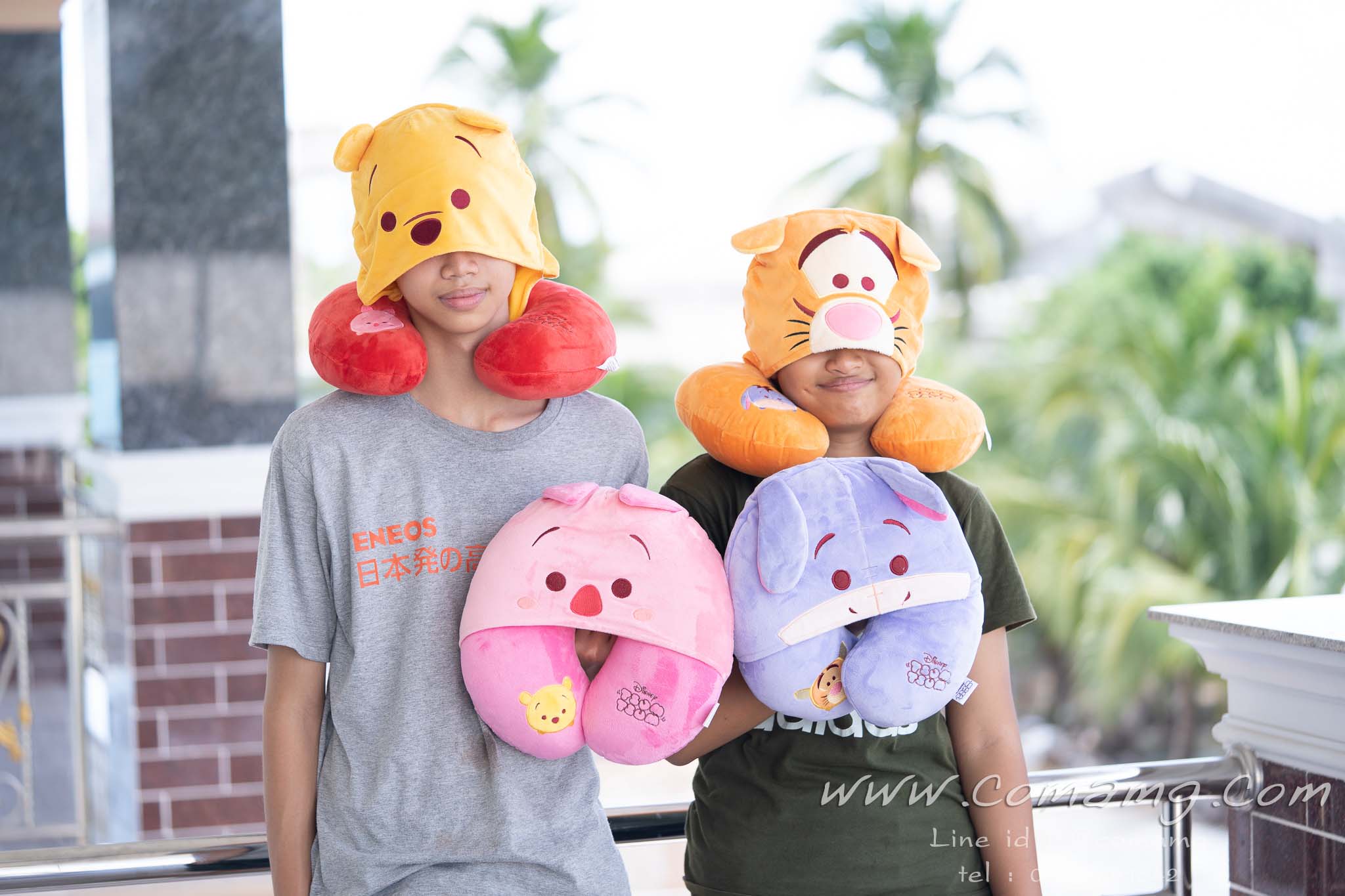 หมอนรองคอมีหมวกหมีพู ทิกเกอร์ อียอร์ พิกเล็ต (Disney Tsum Tsum)