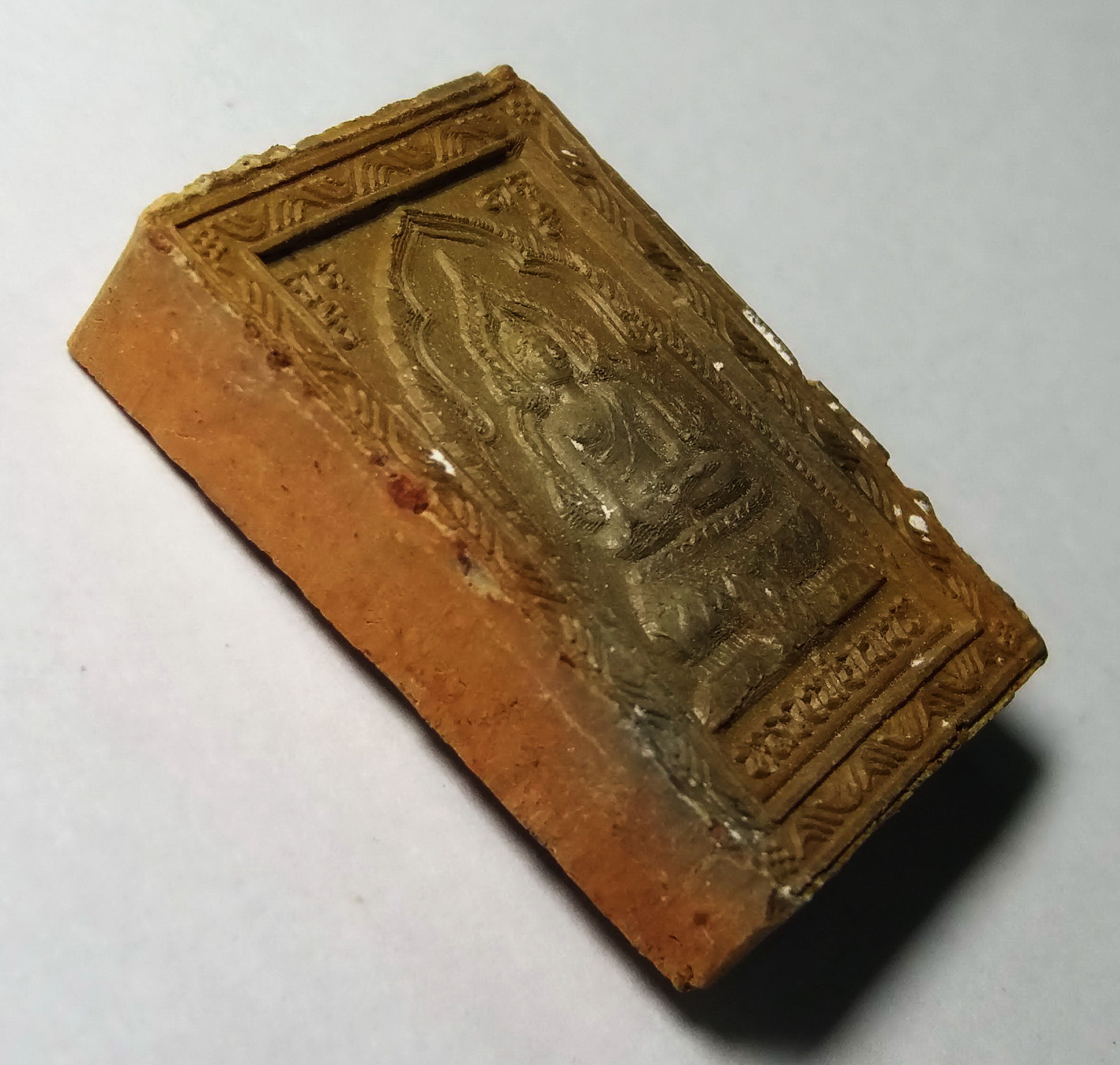 รหัสสินค้า พระเนื้อดิน เนื้อผง เนื้อว่าน 152 หลวงพ่อเพชร เนื้อดินเผา ออกวัดเนินพลวง จังหวัดพิจิตร