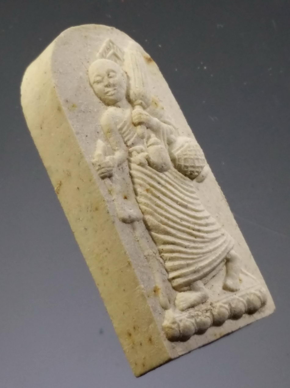 รหัสสินค้า พระมีกล่อง 3777 พระสิวลีเนื้อผง วัดหนองจอกน้อย ตำบลโคกแย้ อำเภอหนองแค จังหวัดสระบุรี สร้างปี 2553 ที่ระลึกในงานทอดกฐินสามัคคี