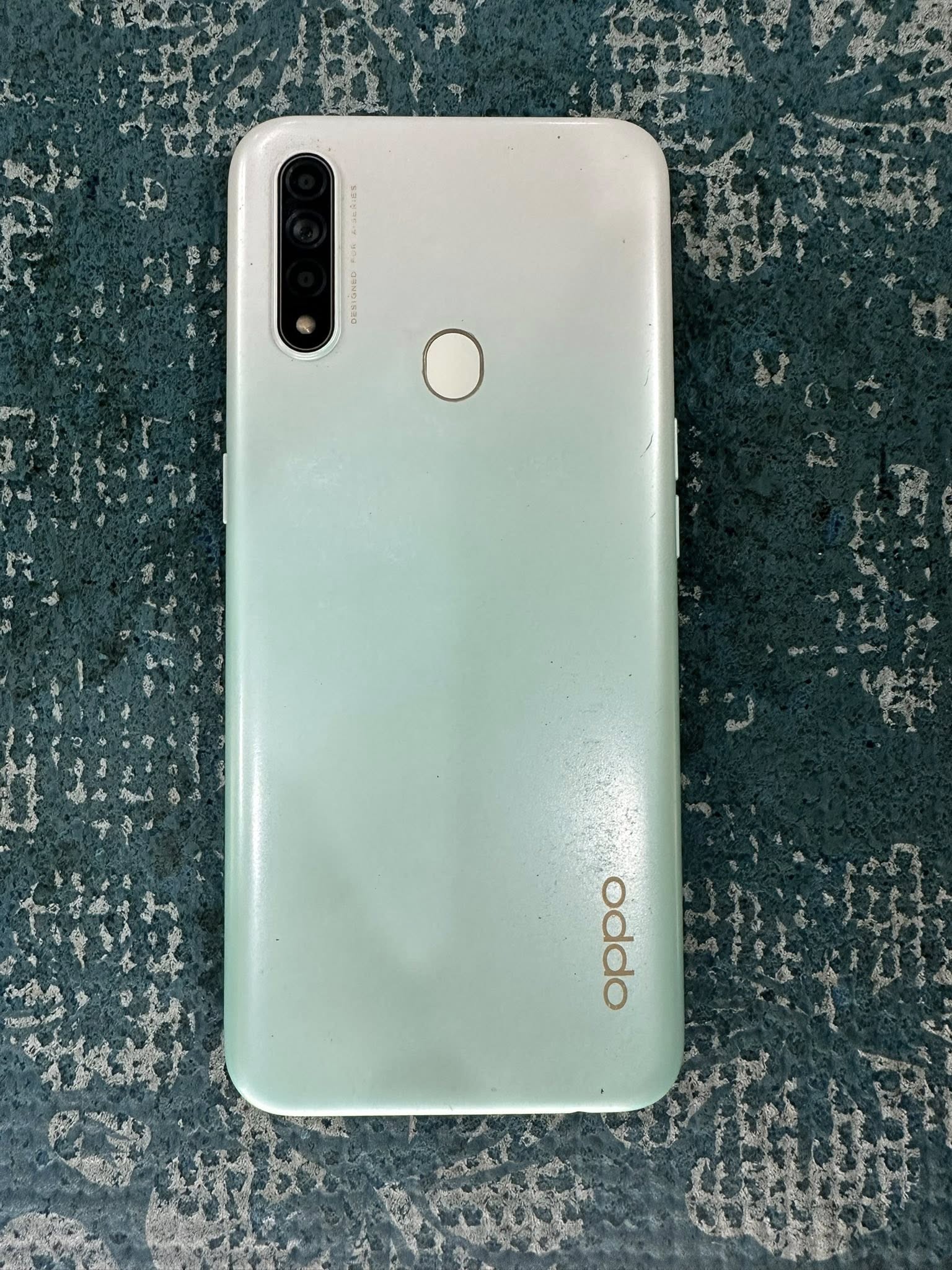 ( SOLD OUT ) OPPO A31