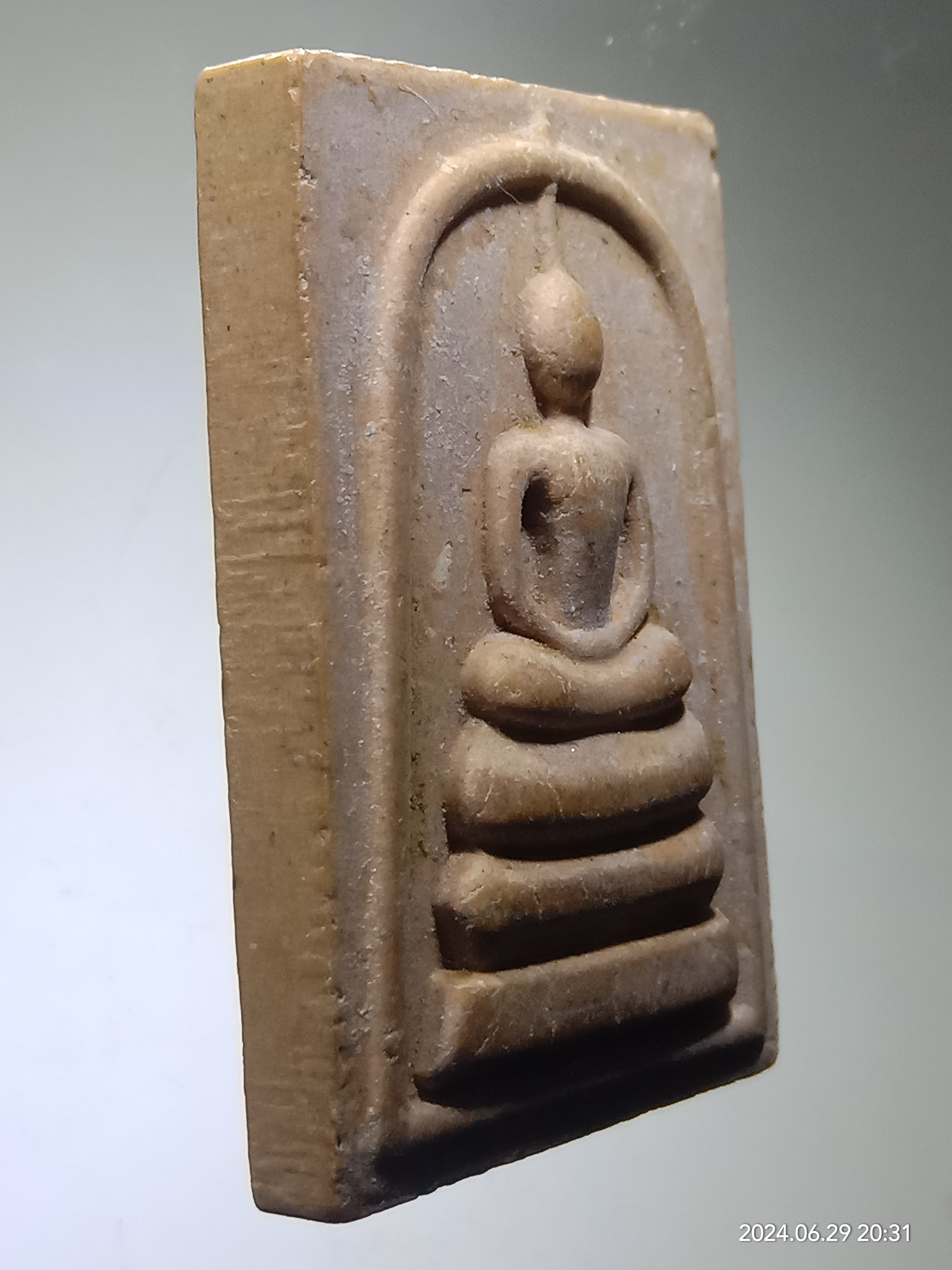 รหัสสินค้า พระสมเด็จ วัดต่างๆ 001 สมเด็จเกศทะลุซุ้ม หลัง พระพุฒาจารย์ (โต พรหมรังสี) วัดระฆัง 2554 พระธรรมธีรราชมหามุนี จัดสร้าง.รุ่นผงพระอุโบสถ