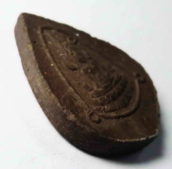 รหัสสินค้า สระบุรี 004 พระพุทธชินราช เนื้อผง หลังฤาษีนารอด ตำหนักปู่ฤาษีนารอด อ.แก่งคอย จ.สระบุรี พระรายการนี้ให้เช่าบูชาแล้ว