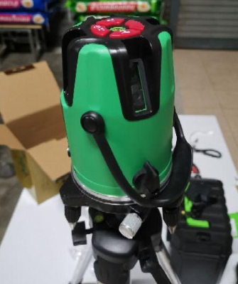 เครื่องวัดระดับเลเซอร์ ระดับน้ำเลเซอร์ 5 เส้น 360 องศา พร้อมกล่องเก็บอุปกรณ์ พร้อมขาตั้งวัดระดับ รับประกันสินค้า 3 เดือน