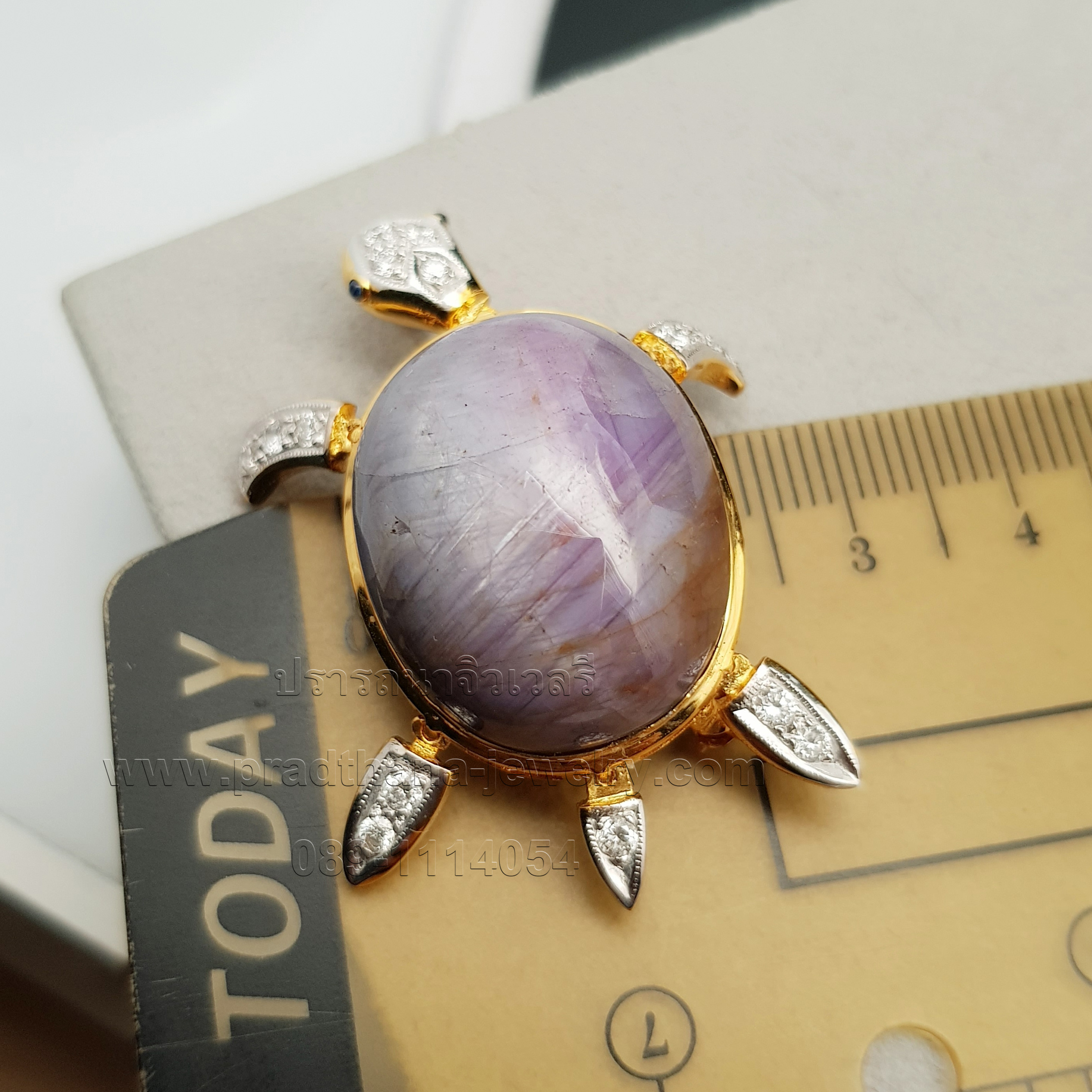 จี้เข็มกลัดเต่าไพลินสตาร์ประดับเพชร