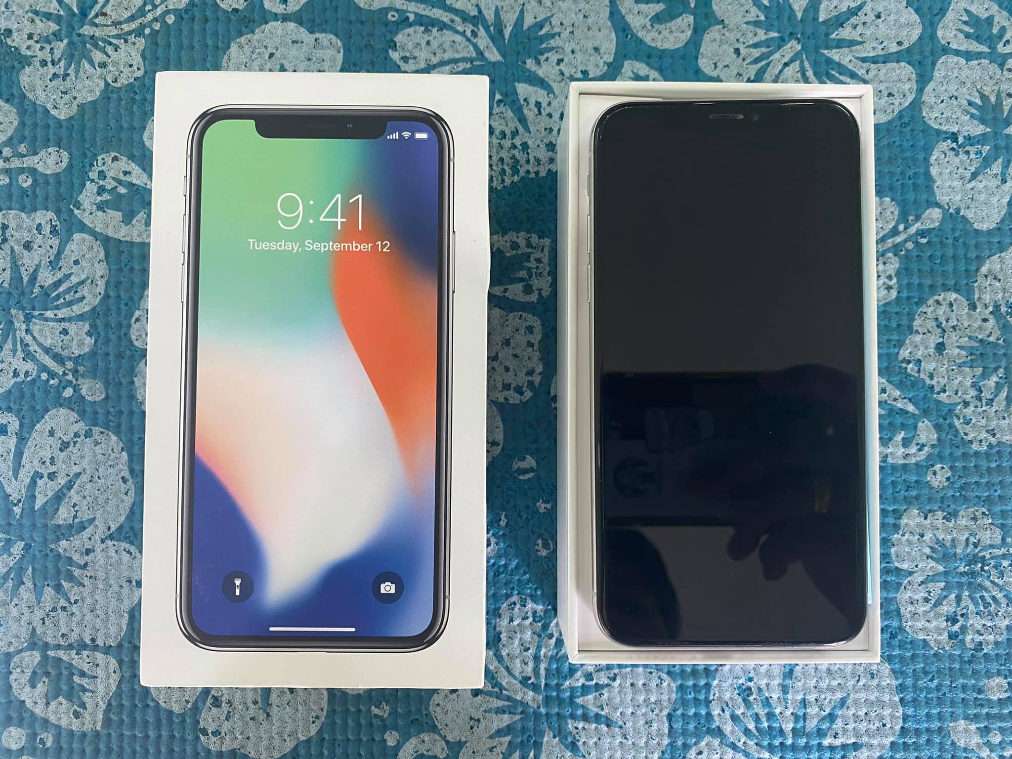 ( SOLD OUT ) iPhone X 64GB Model TH