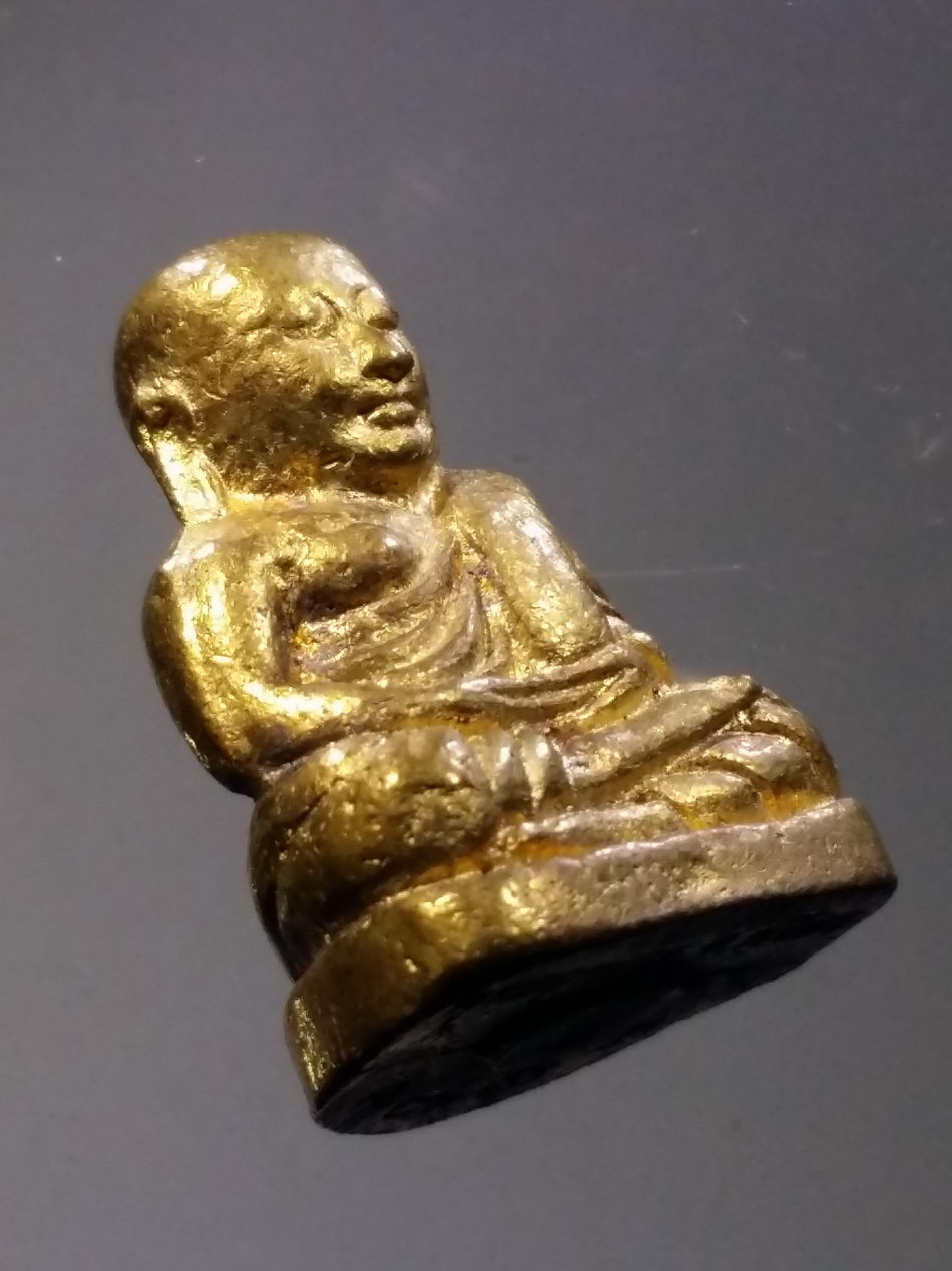 รหัสสินค้า พระมีกล่อง 3763 รูปหล่อเนื้อทองทิพย์ หลวงพ่อเงิน วัดบางคลาน จังหวัดพิจิตร ที่ระลึกสร้างพุทธอุทยาน และ ทอดผ้าป่ามหากุศล พุทธาภิเษก ปี 2553