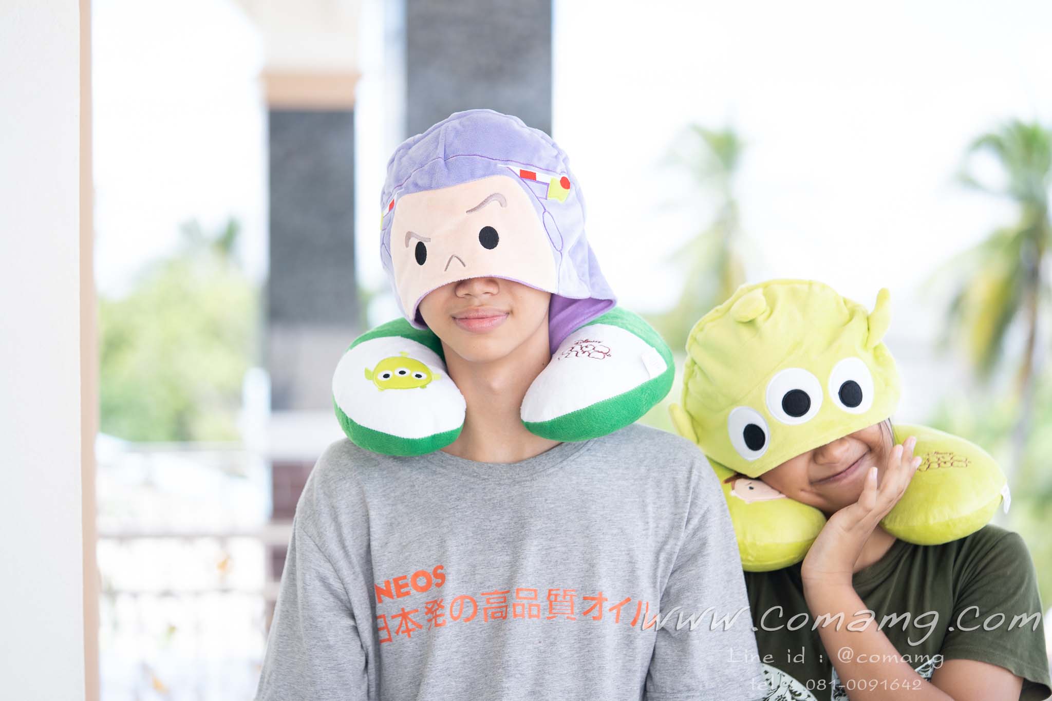 หมอนรองคอมีหมวก บัสไลท์เยียร์&เอเลี่ยน3ตา (ในเรื่องToy story )
