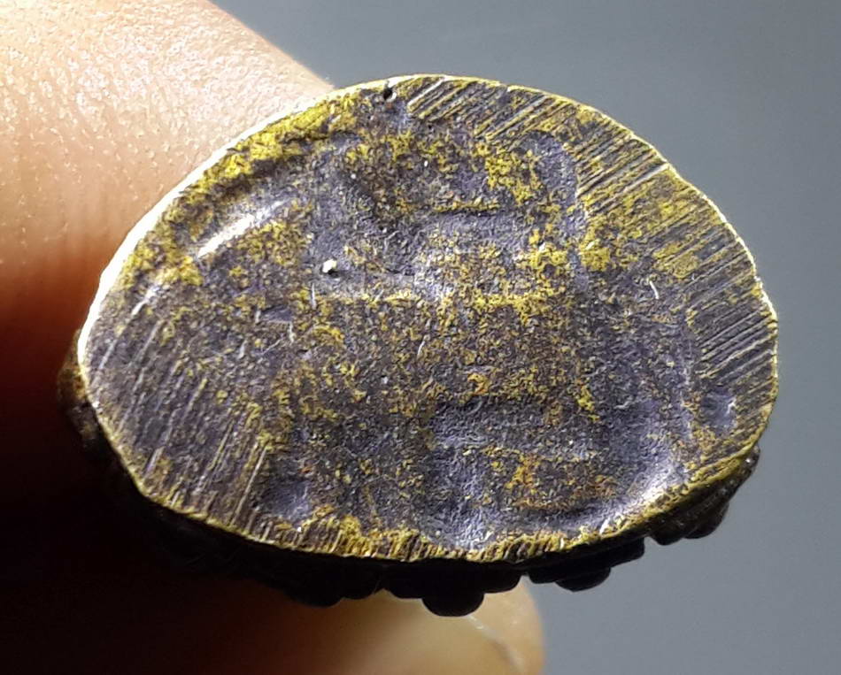 รหัสสินค้า พระกริ่ง พระหล่อ 330 พระกริ่งธรรมมงคล หลวงพ่อวิริยังค์ สร้างปี 2541 เนื้อทองผสม องค์นี้ไม่อุดกริ่ง และไม่ตอกโค๊ต พระรายการนี้ให้เช่าบูชาแล้ว