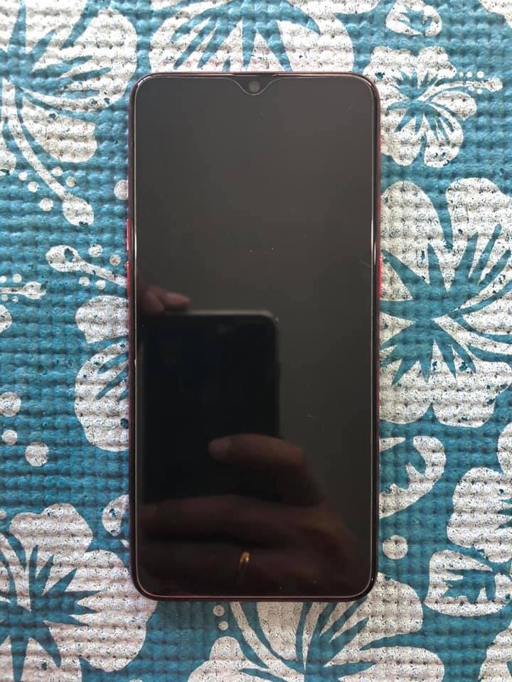 ( SOLD OUT ) OPPO F9 มือ2 ประกันยาวๆ