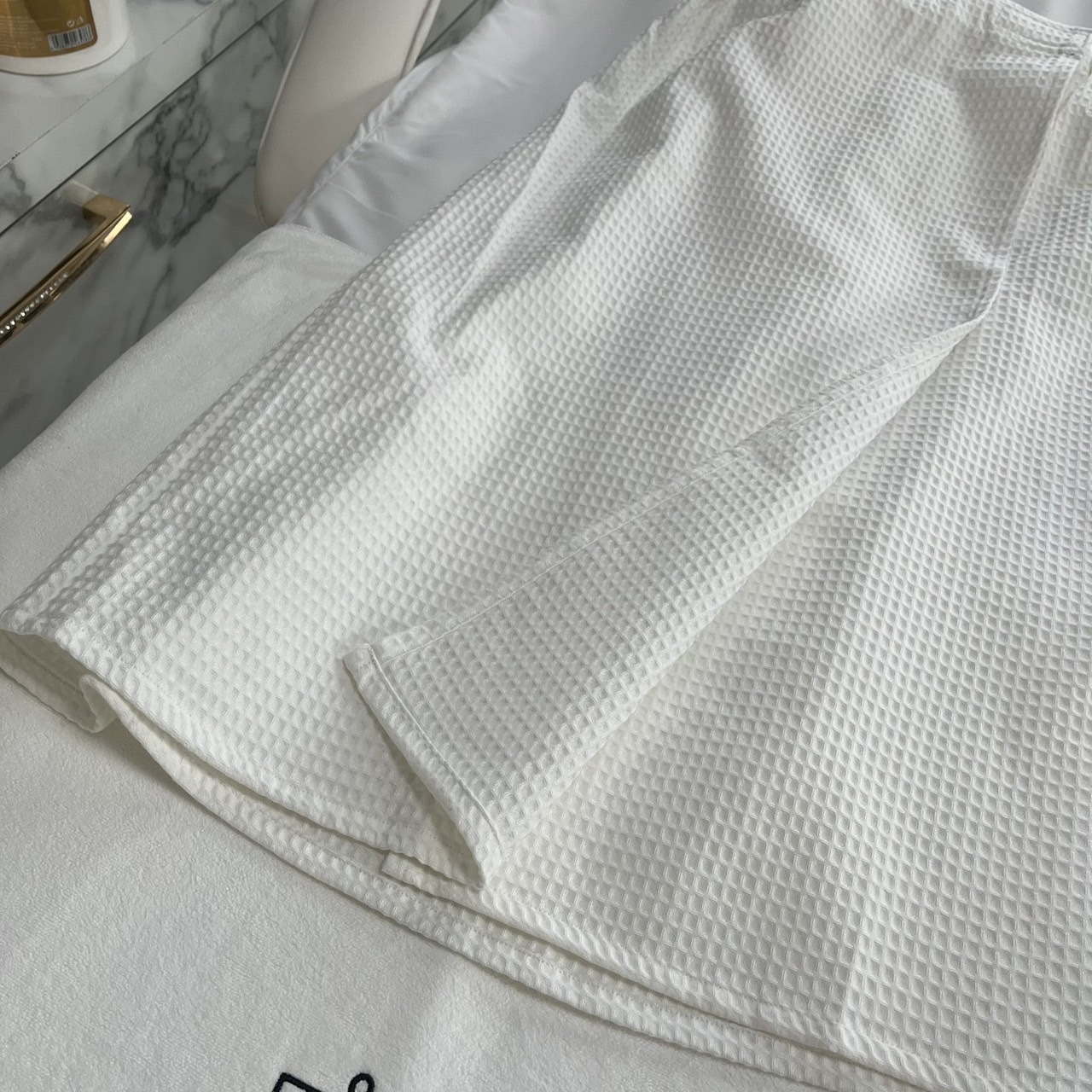 ชุดกระโจมอกอาบน้ำ กระโจมอกผ้าผ้ารังผึ้ง กระโจมอก กระโจมอกอาบน้ำ กระโจมอกยางยืด กระโจมอกร้านสปา ผ้าคัตตอลทอรังผึ้ง