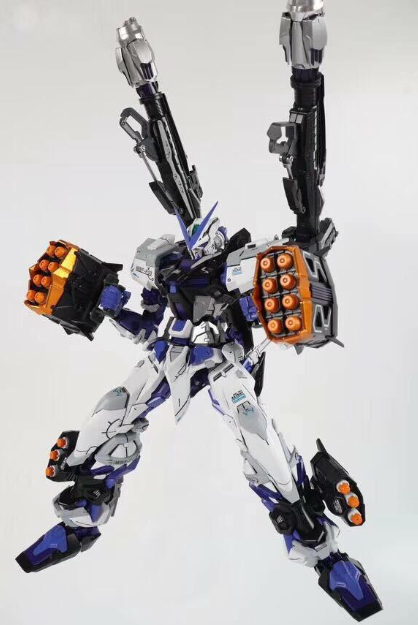 [Daban] 1/100 Astray Blue Frame w/Weapons (8810)