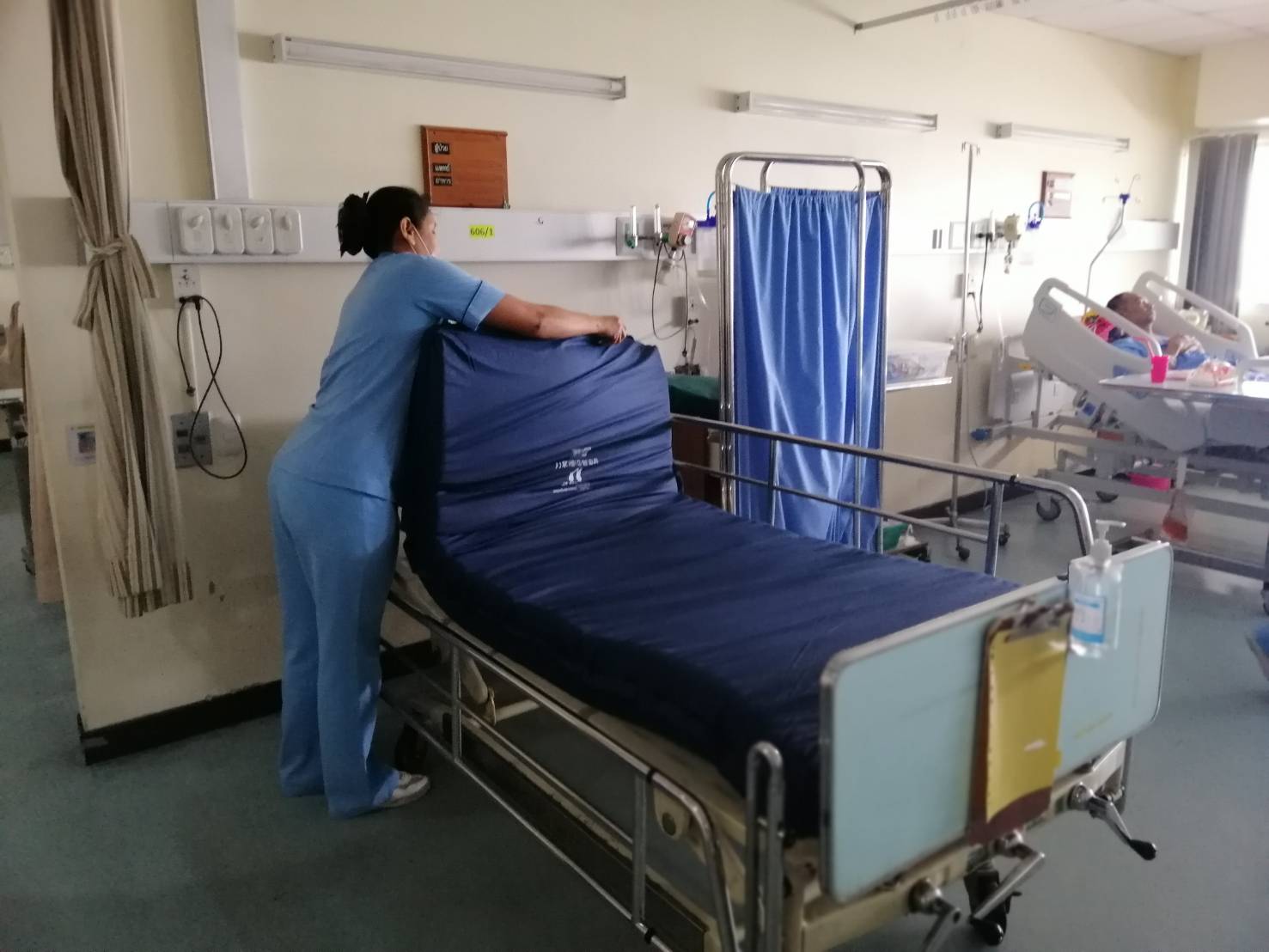 ที่นอนโฟมป้องกันแผลกดทับ แบรนด์ Funke Medical รุ่น Hyper Foam 2 ที่นอนโฟมพิเศษ 3 ชั้น ของแท้ รับประกันชั้นโฟมศูนย์ไทย 5 ปี แบรนด์จากประเทศเยอรมัน รุ่น TOP + แถมฟรีตลับใส่ยา (Best Seller)