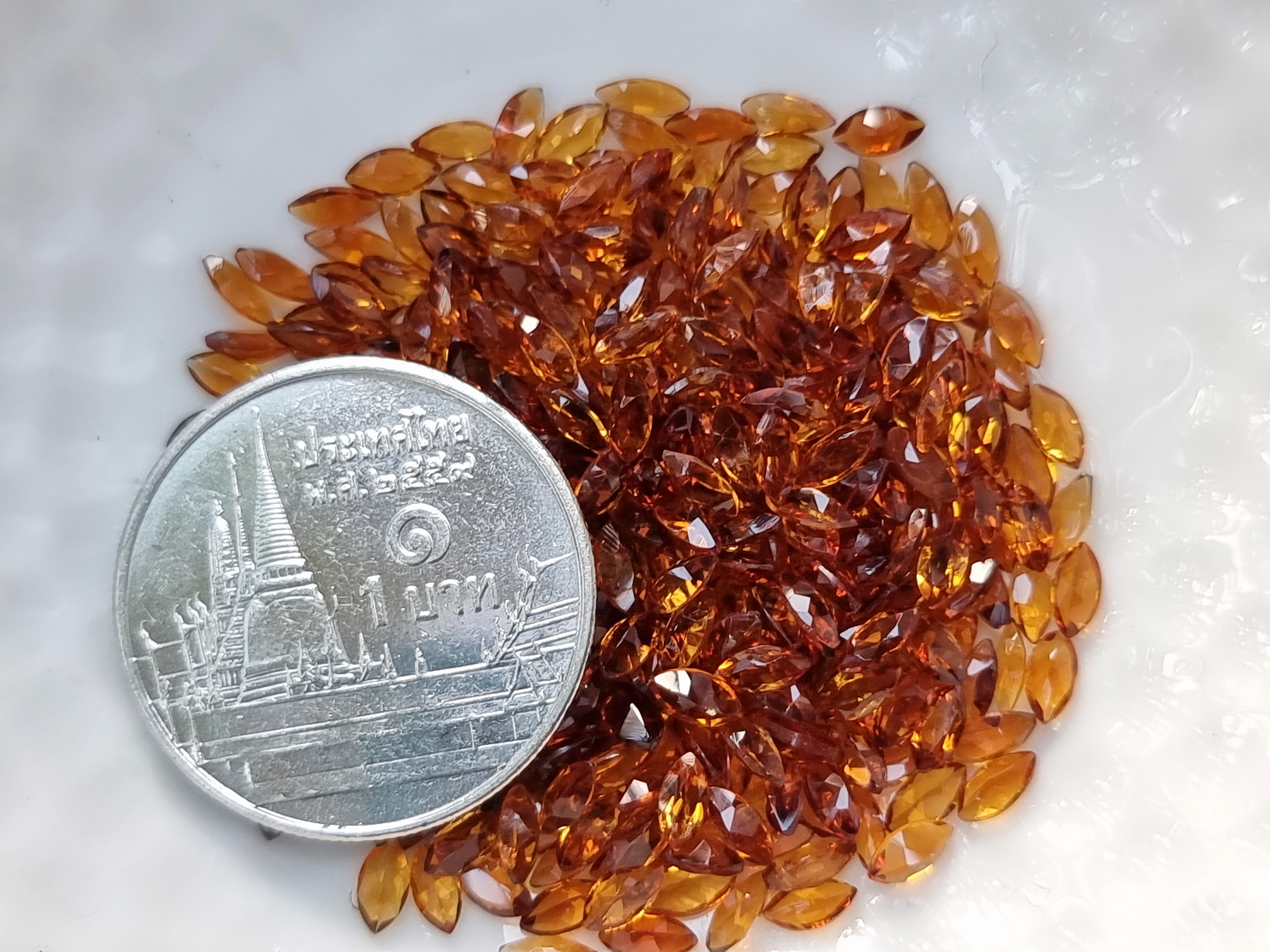 ซิทรินเข้มมาคี 4X2 มม. 5 กะรัต