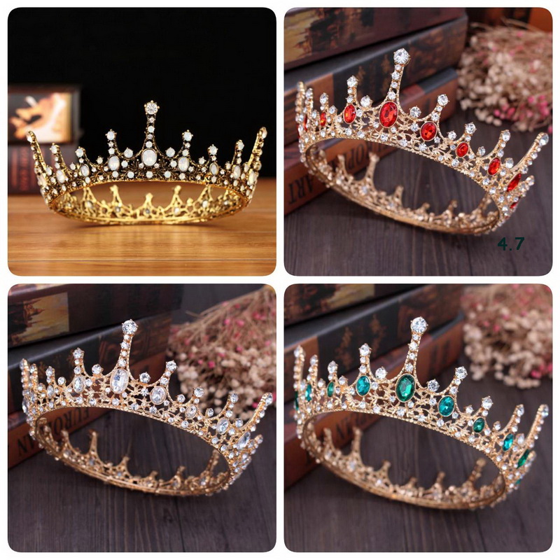 As1144- มงกุฎเพชรตัวเรือนสีทองรมดำสวยทรงเสน่ห์ แต่งเพชรขาวด้านและเพชรวาวที่ส่วนบนสุด ขนาดรองใหญ่สวยหรูดูสง่างามไม่เหมือนใคร สวยเหมือนแบบใช้ได้ตั้งแต่เด็กเล็ก5ขวบ-เด็กโตหรือผู้ใหญ่