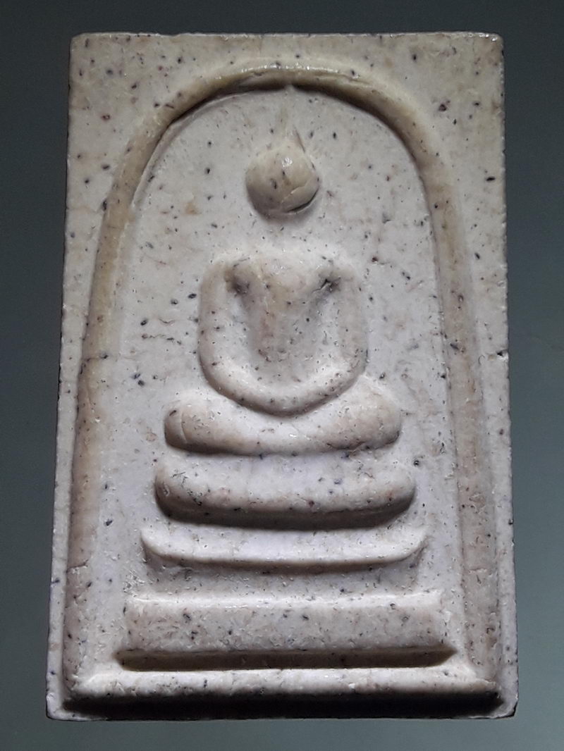 รหัสสินค้า พระเนื้อดิน ผง ว่าน 10457 สมเด็จเจ้าคุณนรรัตน์ ธมมวิตกฺโก สร้างโดยสมาคมตำรวจ วันที่ 9 สิงหาคม ปี พ.ศ. 2543