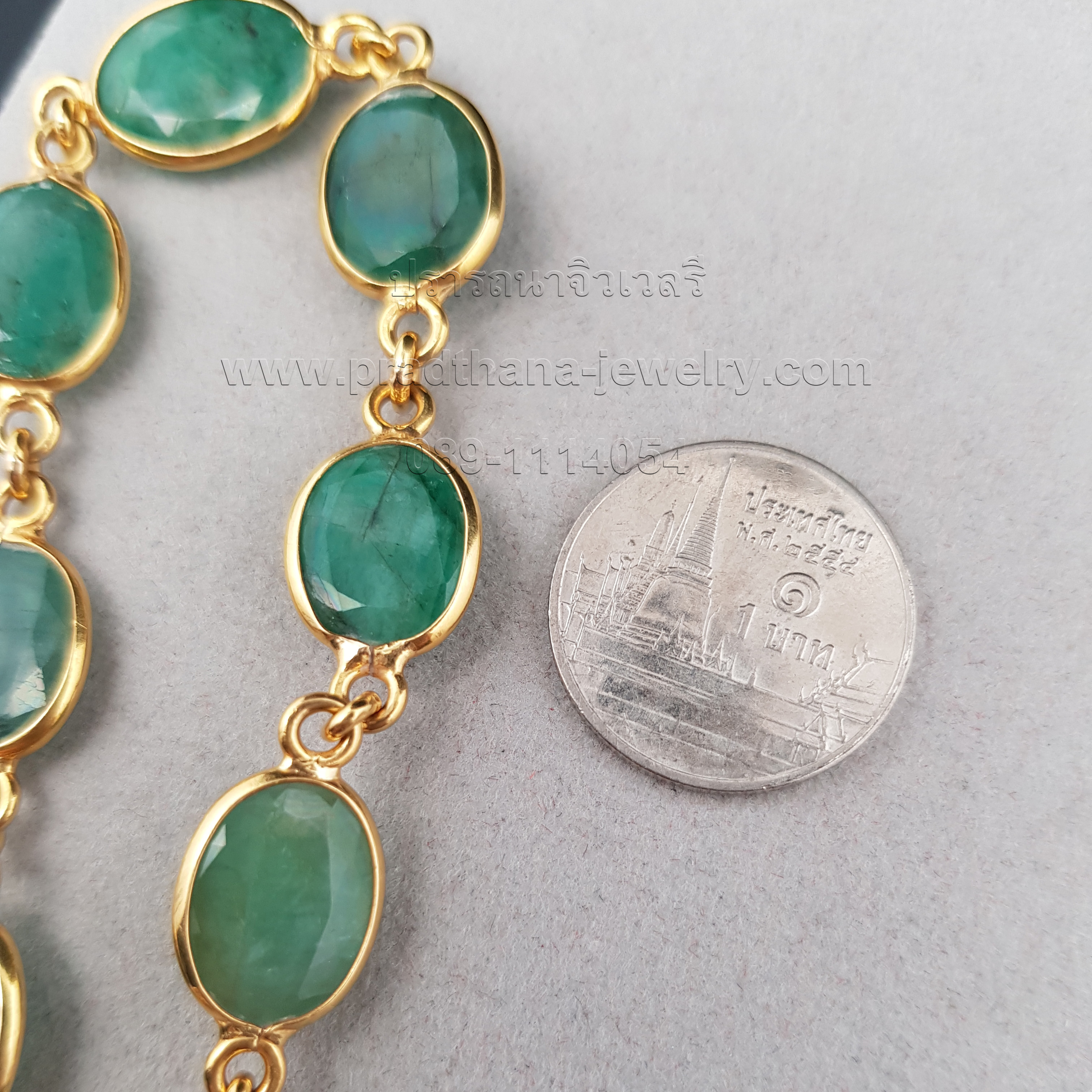 สร้อยข้อมมือมรกตรอบเส้น