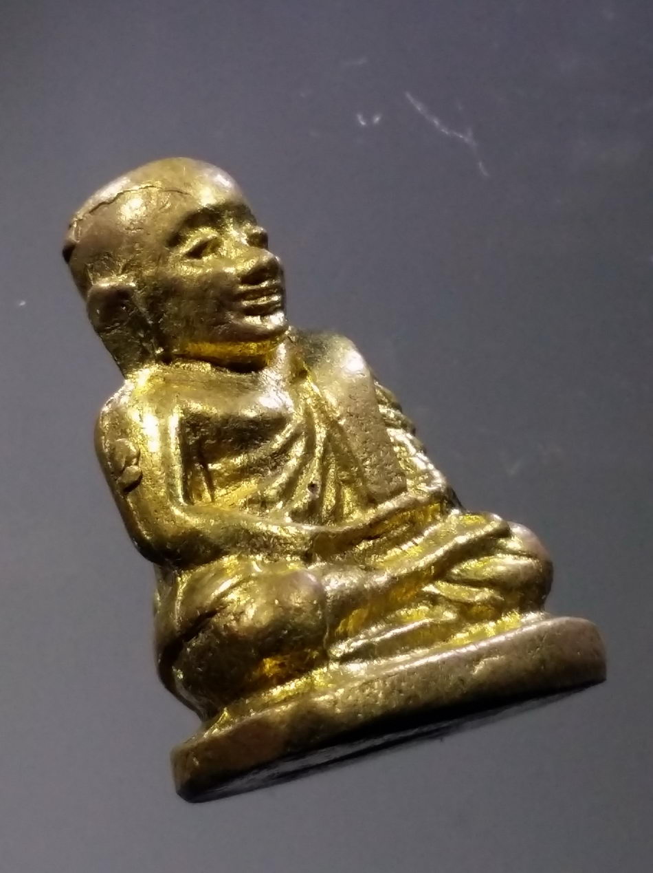 รหัสสินค้า พระมีกล่อง 3766 รูปหล่อหลวงพ่อเงิน วัดบางคลาน อำเภอโพทะเล จังหวัดพิจิตร รุ่นวัดสร้าง พุทธาภิเษก ปี 2535 (ออกวัดบางคลานโดยตรงครับ)