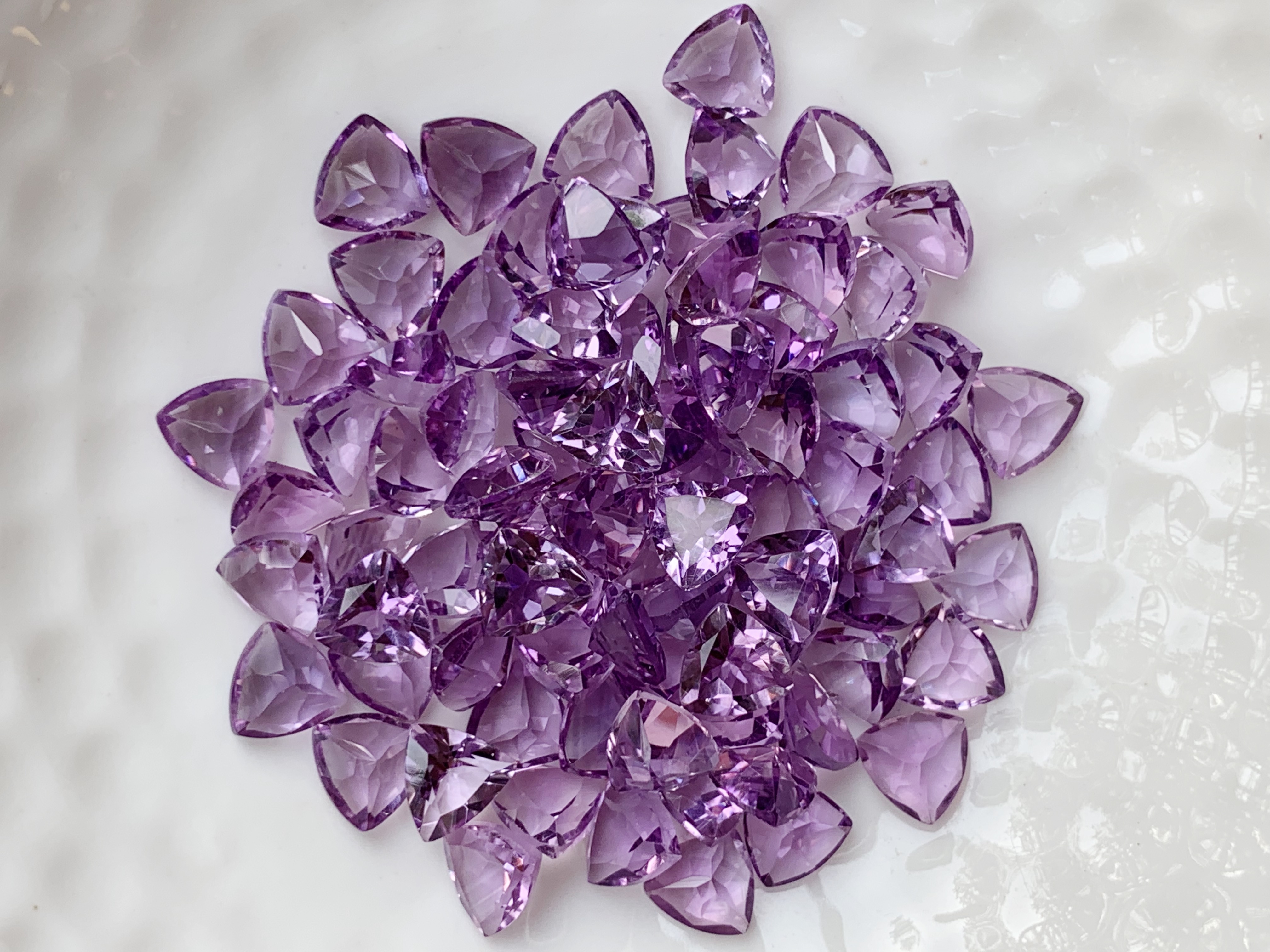 อเมทิสสามเหลี่ยม 5 มม. 5 กะรัต