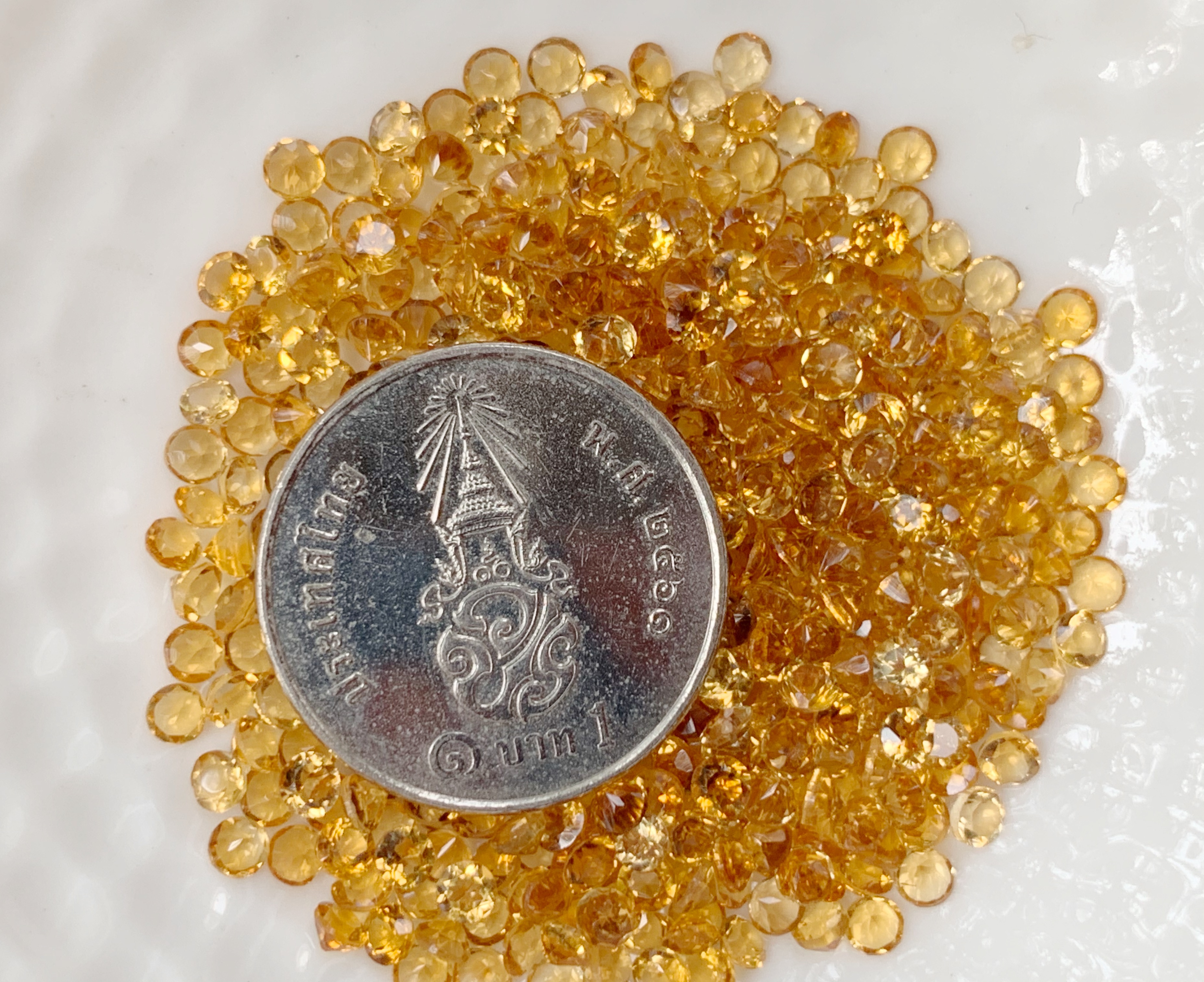 ซิทรินกลม 2.5 มม. 5 กะรัต