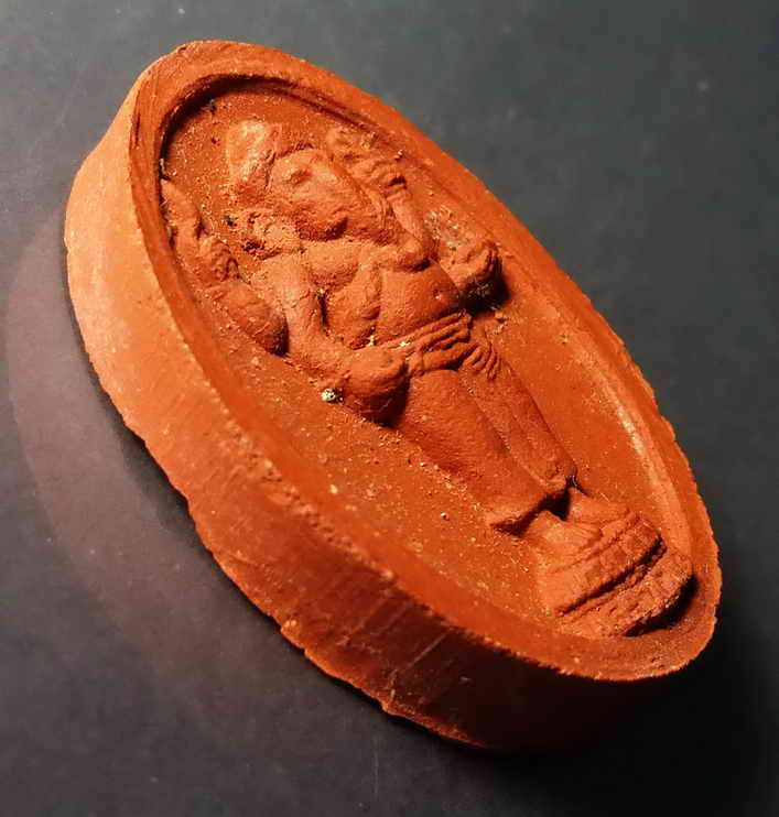 รหัสสินค้า สุโขทัย 016 พระพิฆเณศวรเนื้อผง พิธีพุทธาเทวาภิเษก วัดคลองเขนง อำเภอศรีสำโรง จังหวัดสุโขทัย ปลุกเสกกลางสระน้ำ กลางฟ้าดิน ณ.วันเพ็ญเดือน 12