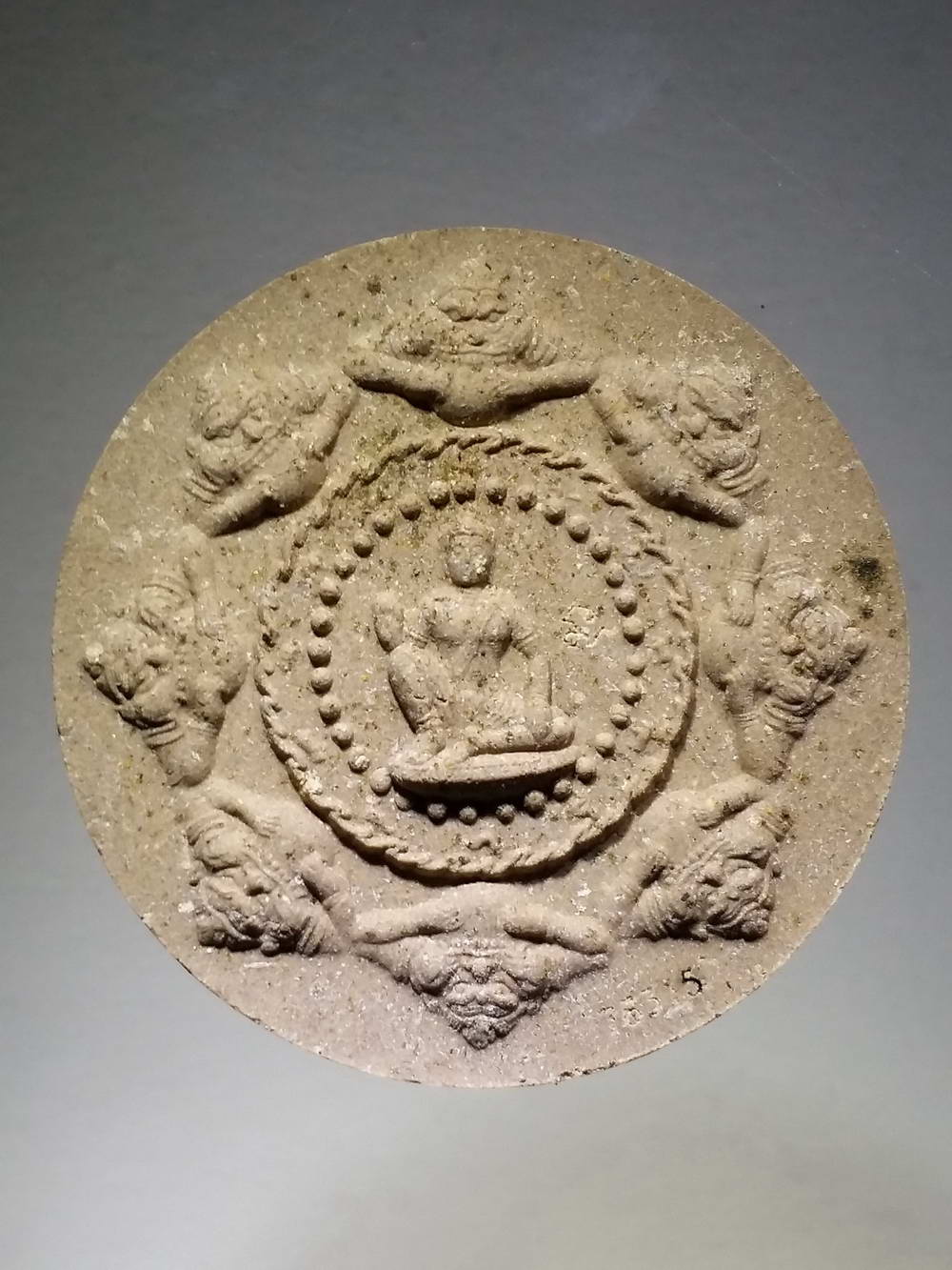 รหัสสินค้า จตุคามรามเทพ 110 จตุคามรามเทพ รุ่นนารายณ์แปลงรูป เนื้อว่านน้ำตาล หมายเลข 75315 สร้างปี 2550 จตุคามรามเทพ รายการนี้ให้เช่าบูชาแล้ว