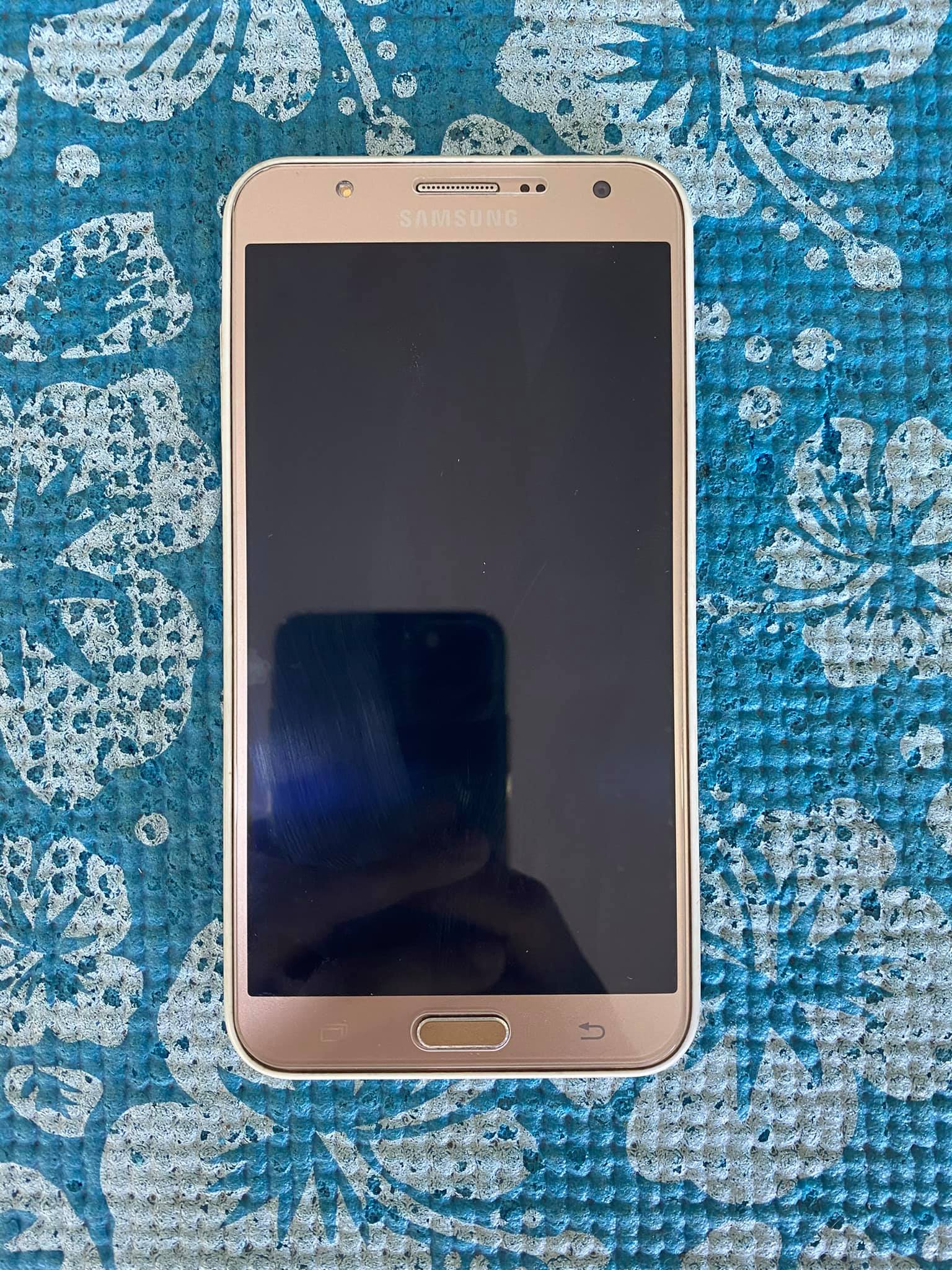 ( SOLD OUT ) Samsung Galaxy J7