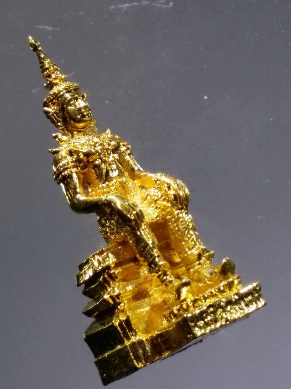 รหัสสินค้า พระมีกล่อง 3714 รูปหล่อกะไหล่ทองใต้ฐาน อุดมวลสาร พระวิสุทธิเทพ วัดวิเวกวังทอง อำเภอสระโบสถ์ จังหวัดลพบุรี