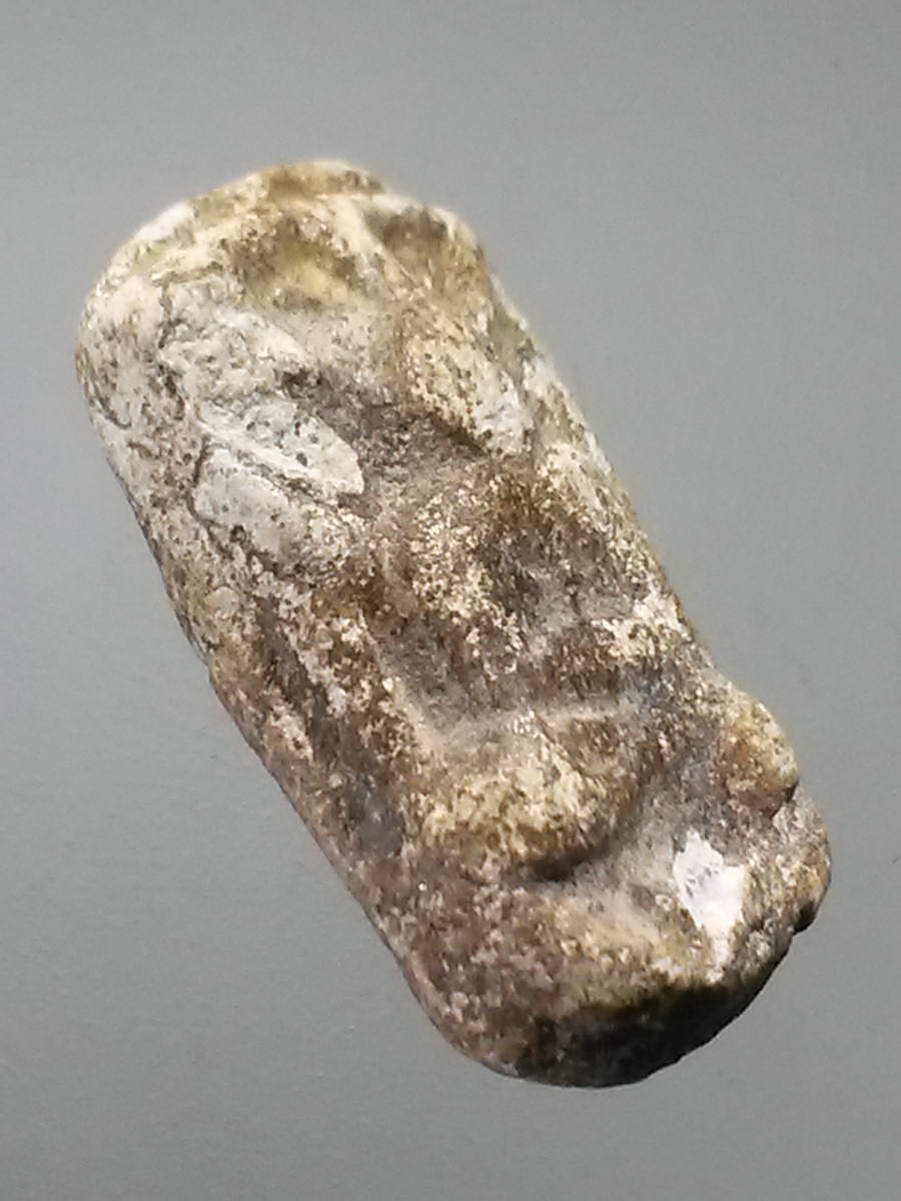 รหัสสินค้า พระไม่ทราบที่ 482 พระเนื้อผง ข้างประกายรัศมี ไม่ทราบที่ พระรายการนี้ให้เช่าบูชาแล้ว