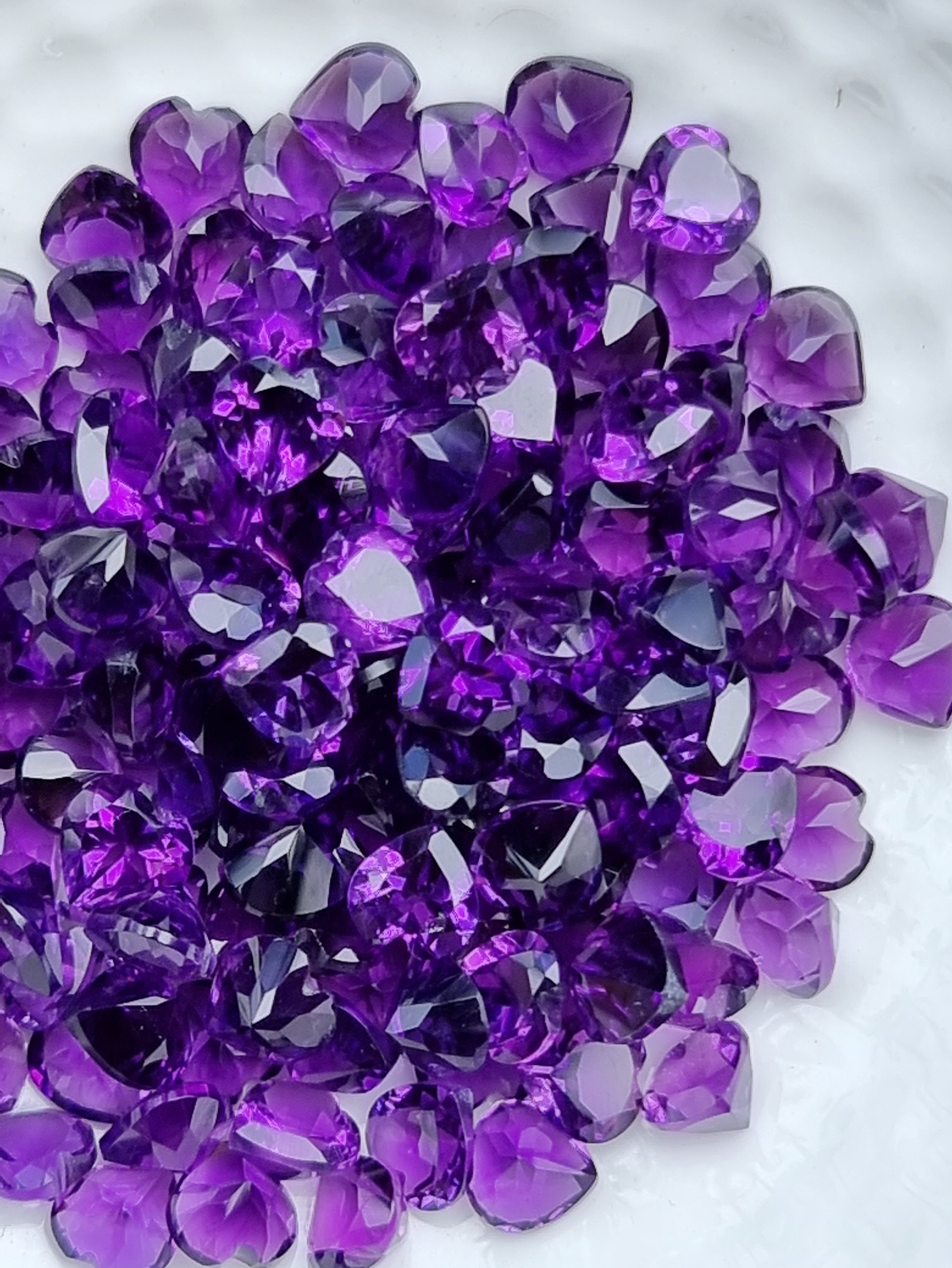 อเมทิสเข้มหัวใจ 5 มม. 5 กะรัต