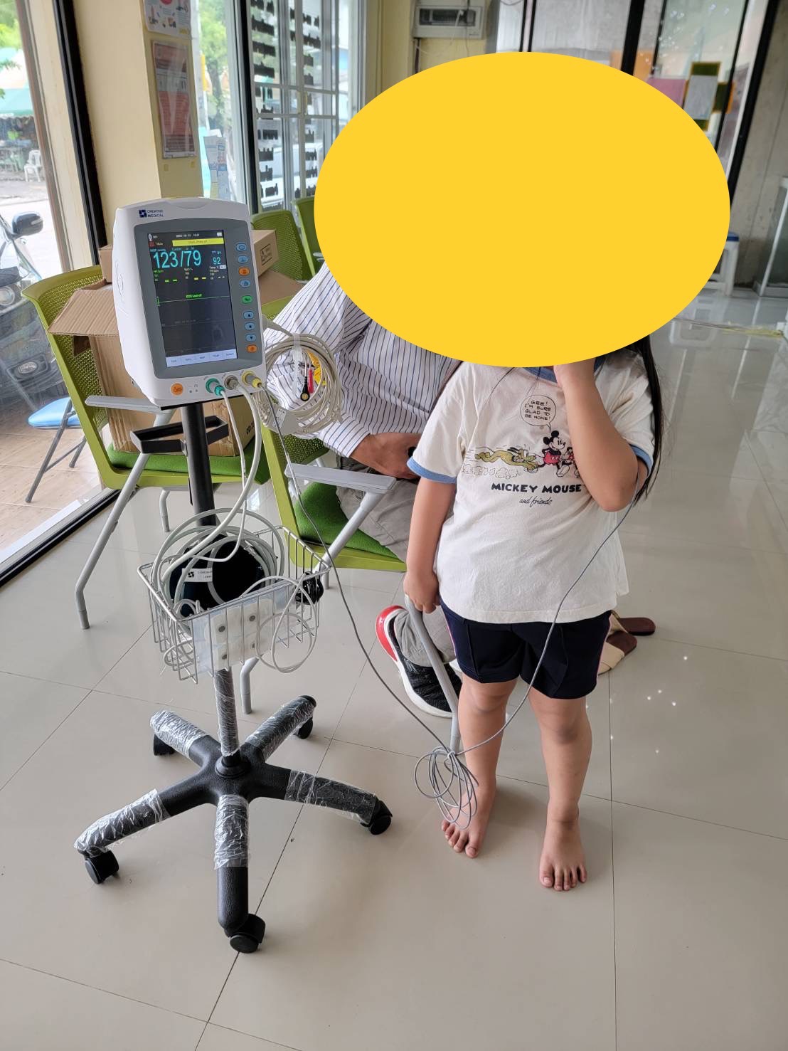 เครื่องวัดความดันโลหิตอัตโนมัติ พร้อมวัดปริมาณออกซิเจนในเลือด (Vital Signs Monitor) รุ่น PC-900 PLUS SNET (รุ่น TOP)