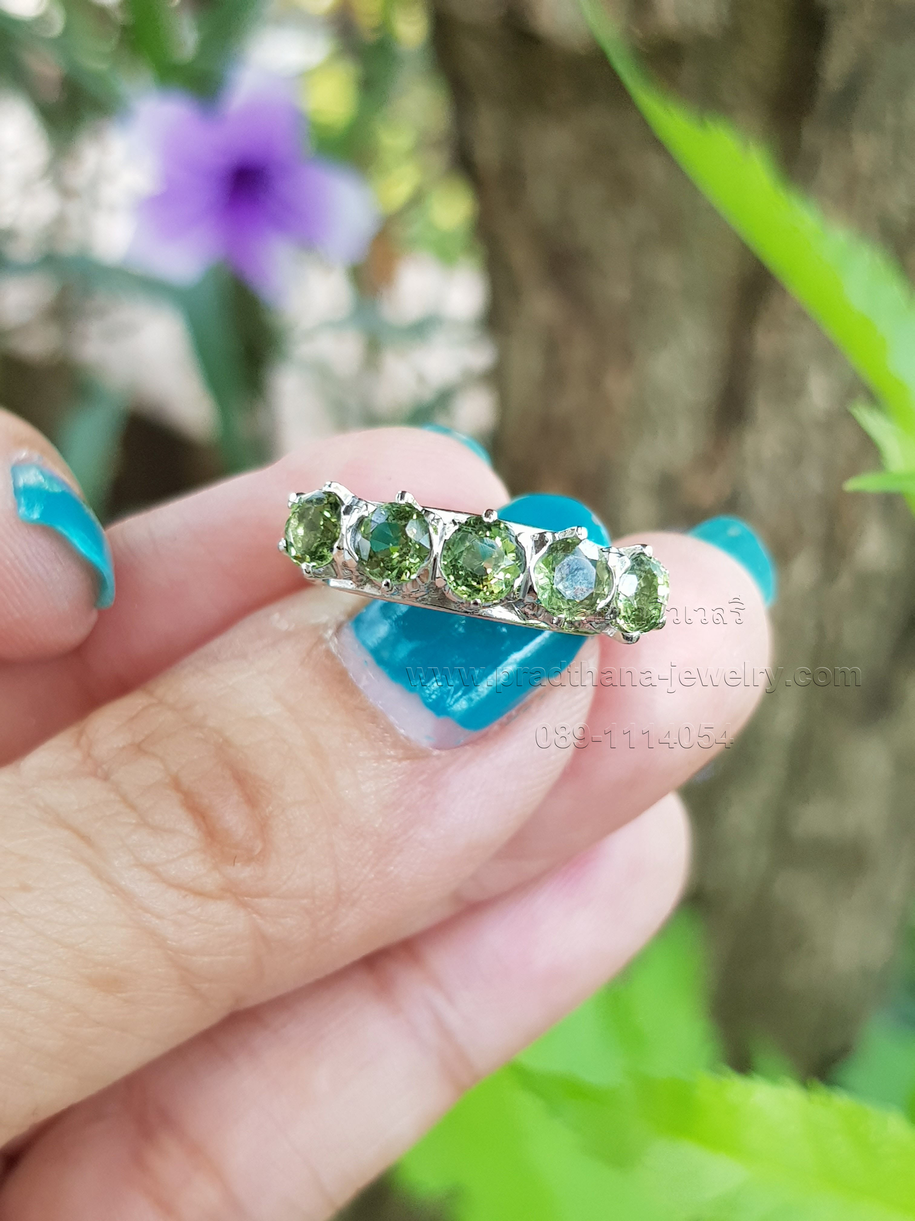 แหวนแถวเขียวส่อง **จองแล้ว**