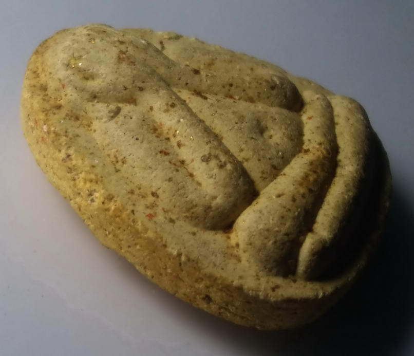 รหัสสินค้า พระปิดตา ทั่วไป 093 พระปิดตาเนื้อผง หลังยันต์ รุ่นพิเศษ วัดโคกท่าเจริญ อําเภอพานทอง จังหวัดชลบุรี