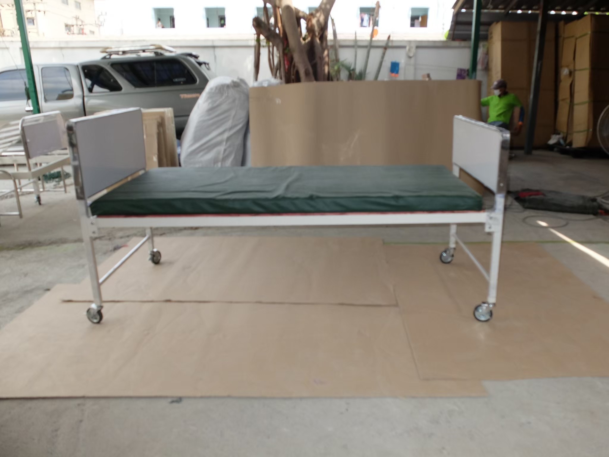 เตียงซิมมอนส์ เตียงพยาบาล (เหล็กพ่นสี) หัวท้ายเตียง โฟเมก้า + พร้อมฟูกที่นอน รหัส PP014