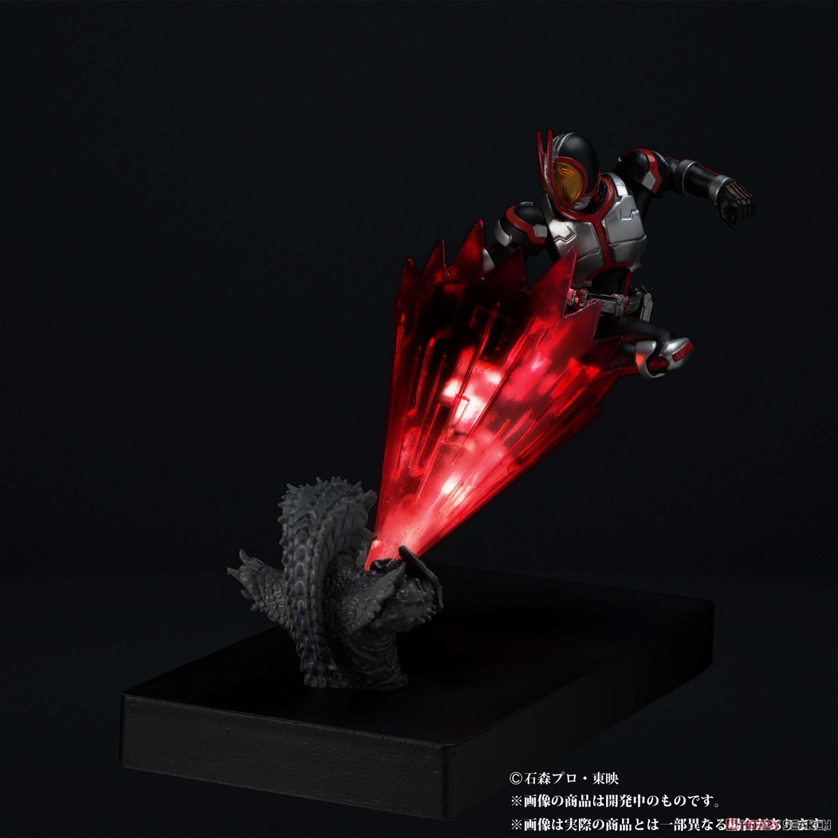 เปิดรับPreorder มัดจำ 500 บาทGlow in the Dark Kamen Rider Faiz (Completed)