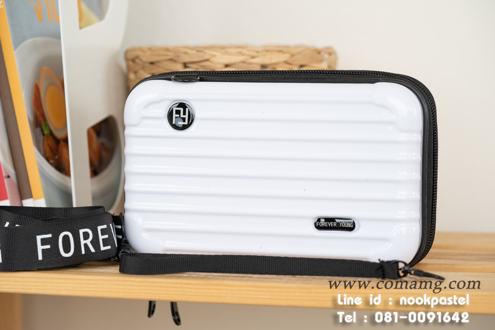 กระเป๋าเดินทางจิ๋ว Forever young