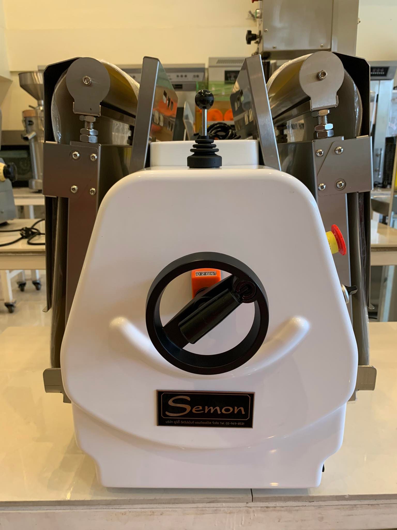 เครื่องรีดแป้งตั้งโต๊ะไซส์เล็ก SI-ST8S