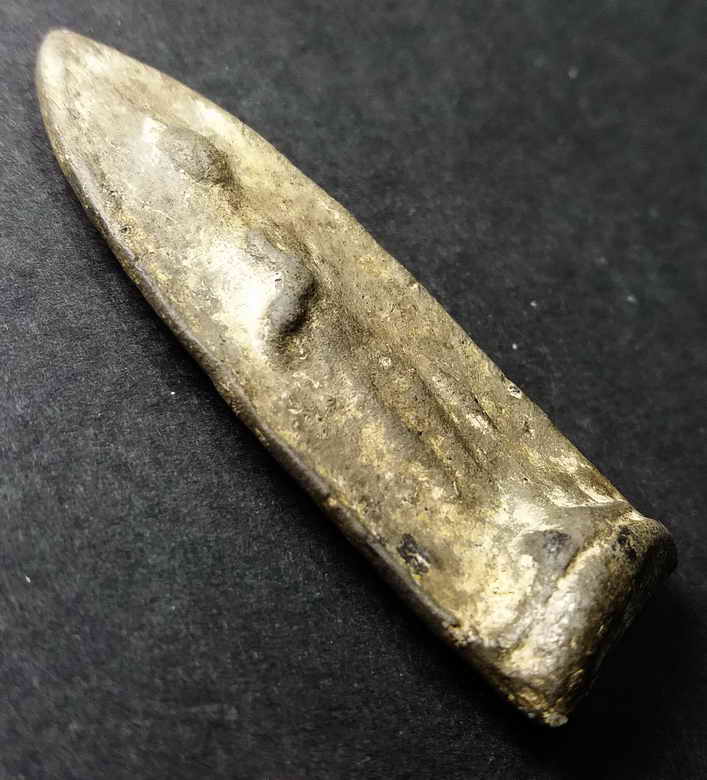 รหัสสินค้า พระกรุ 002 พระลีลาเนื้อดินเผา ปางประทานพร ไม่ทราบกรุ