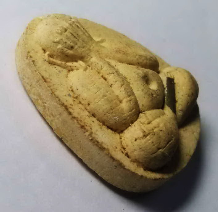 รหัสสินค้า พระปิดตา ทั่วไป 016 พระปิดตาเนื้อผงฝังตะกรุด หลวงพ่อเคลือบ วัดหนองกระดี่นอก จังหวัดอุทัยธานี พระรายการนี้ให้เช่าบูชาเเล้ว