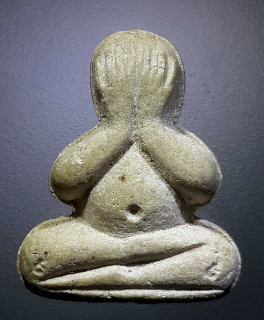 รหัสสินค้า พระปิดตา ทั่วไป 229 พระปิดตา อะระหัง เนื้อผง วัดดาวดึงษาราม สร้างปี 2536 พระรายการนี้ให้เช่่่่่่่่่่าบูชาแล้ว