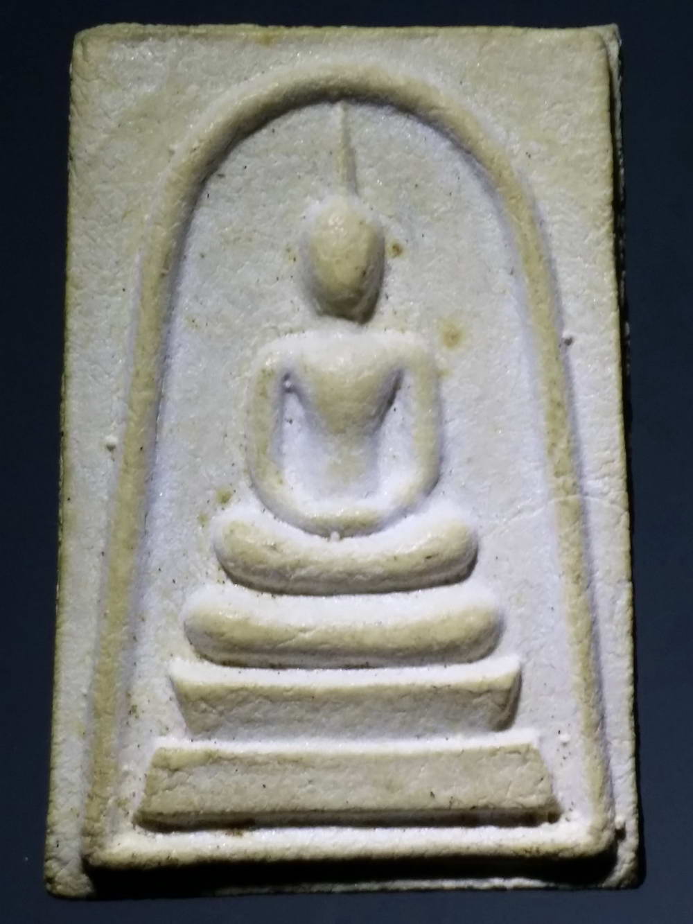 รหัสสินค้า พระมีกล่อง 190 พระสมเด็จเนื้อผงหลังสมเด็จพุฒาจารย์โต พรหมรังสี วัดช่องลม อำเภอเมือง จังหวัดสมุทรสงคราม รุ่นสร้างวิหาร ปี 2537