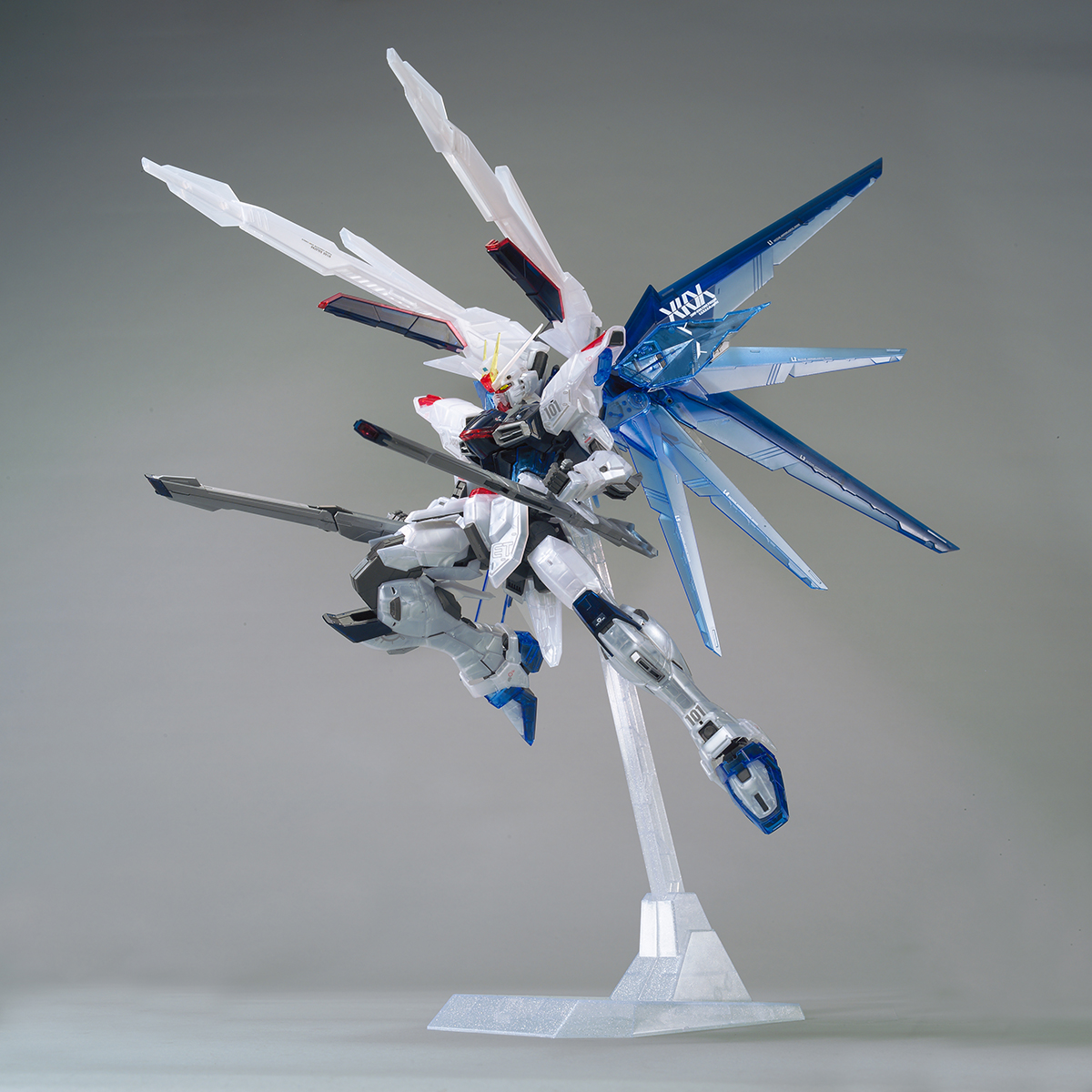 The Gundam Base Limited Freedom Gundam Ver.2.0 [Clear Color]